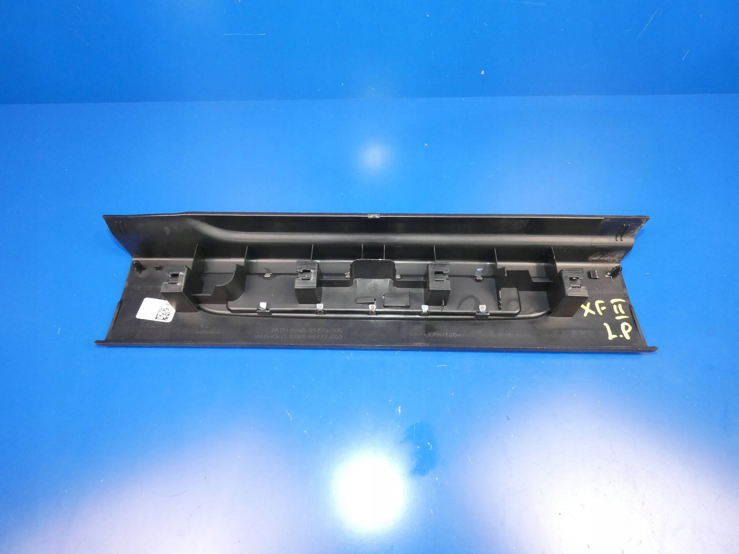 JAGUAR XF II X260 cover cap of the threshold left left front