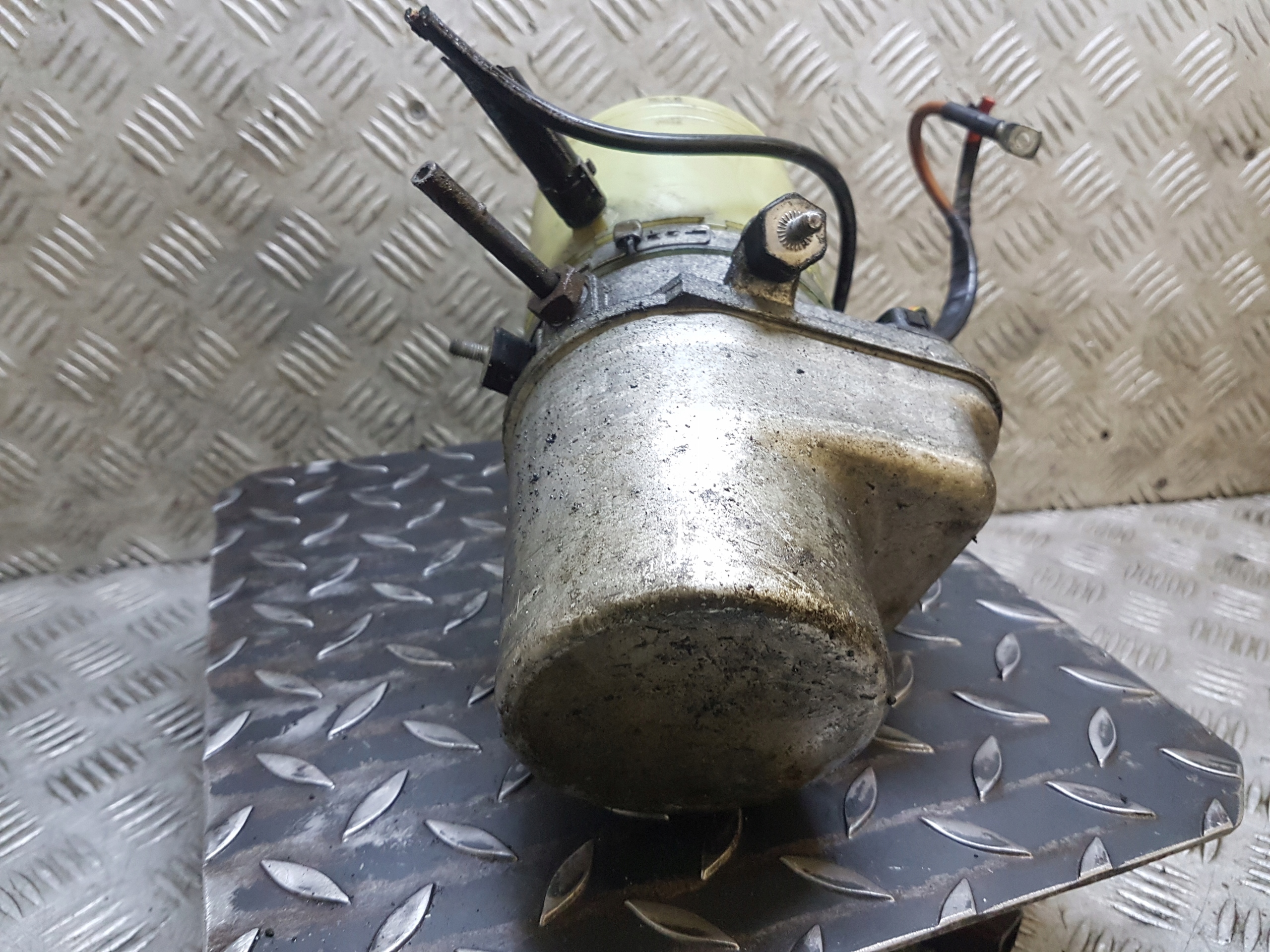 servo pump electrical SKODA ROOMSTER 6Q0423156AB