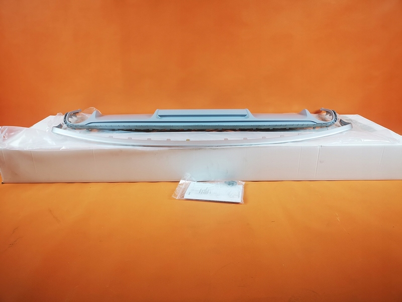 Audi A4 8K B8 Dokładka Zderzaka Dyfuzor ORYGI NOWY Numer katalogowy części 8K0071620D 3Q7