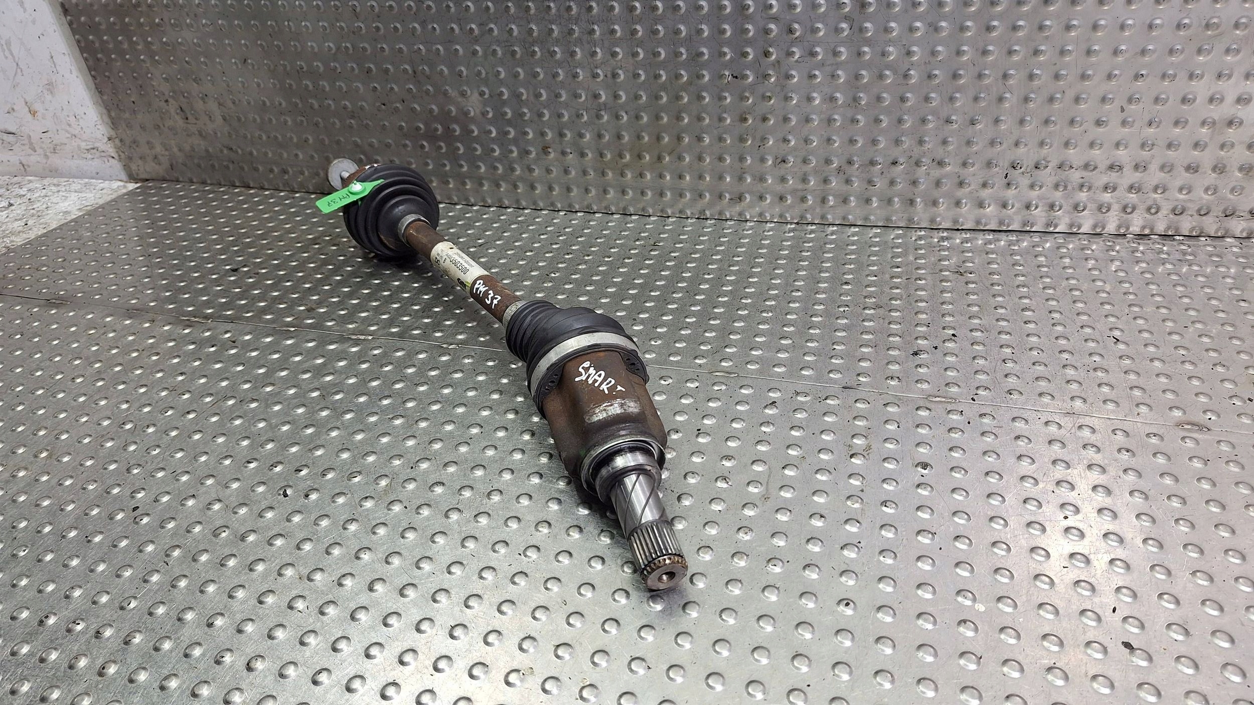 semi-axis left rear part A4533503500 SMART FORFOUR II 453 TWINGO III 1.0B