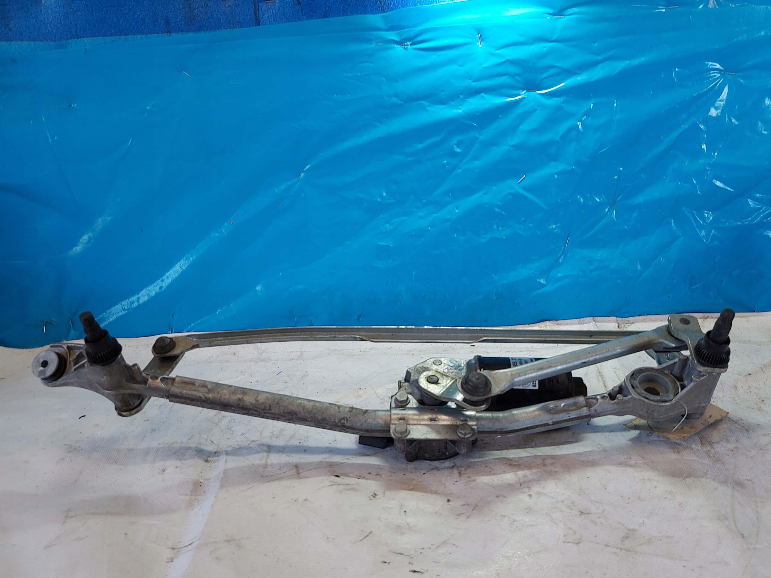 Wischergestänge BMW E93 7161711 vorne