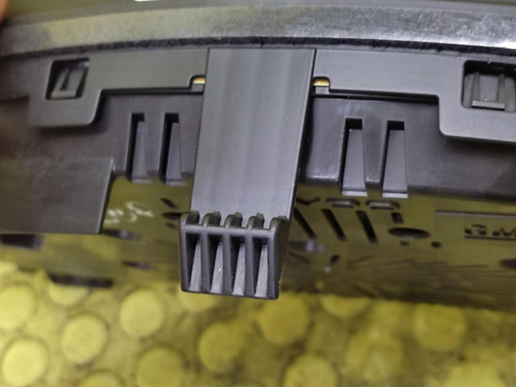 OPEL INSIGNIA A 2.0 D dials 12844142