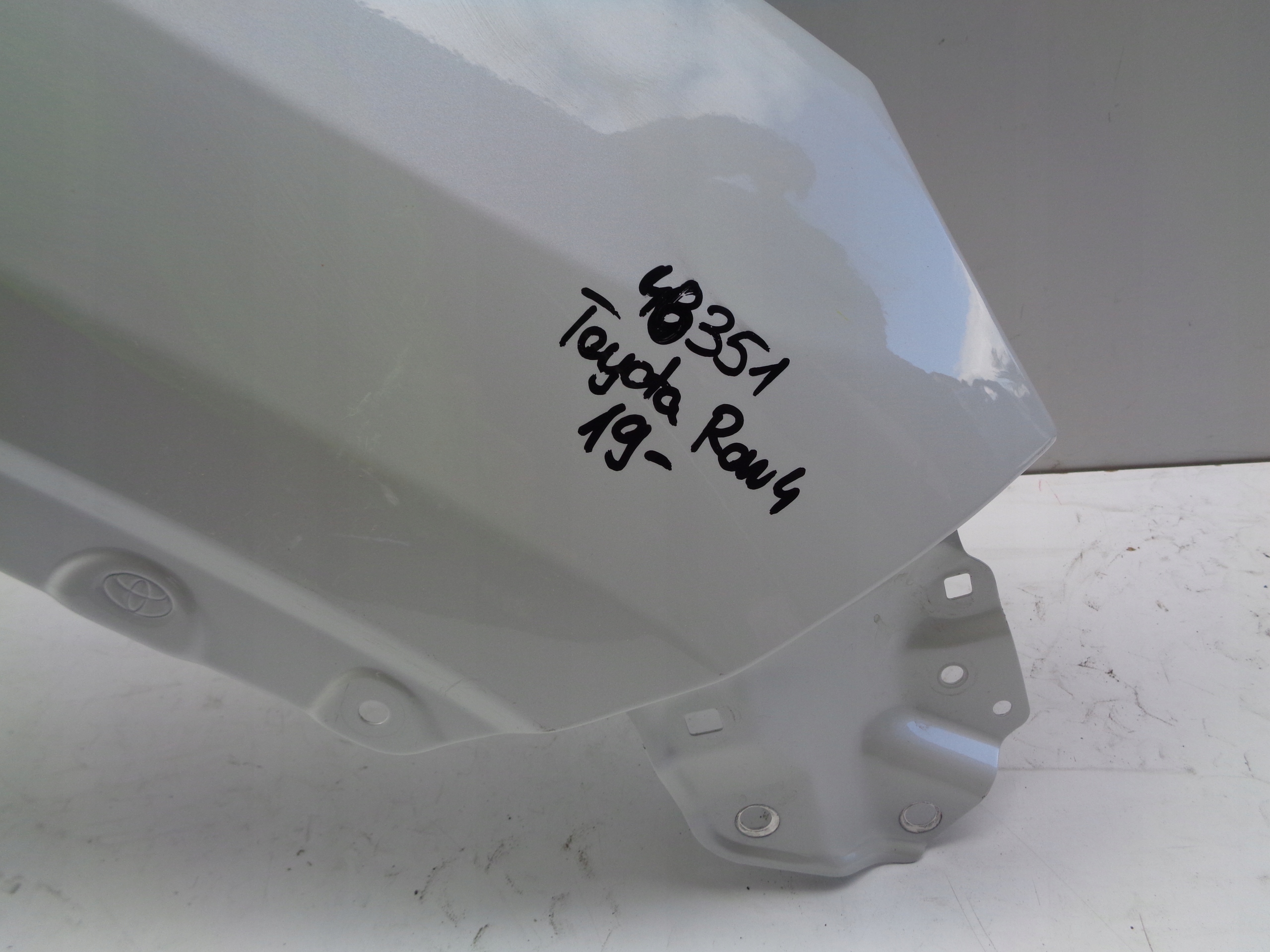 fender right front TOYOTA RAV 4 19- NR 46351