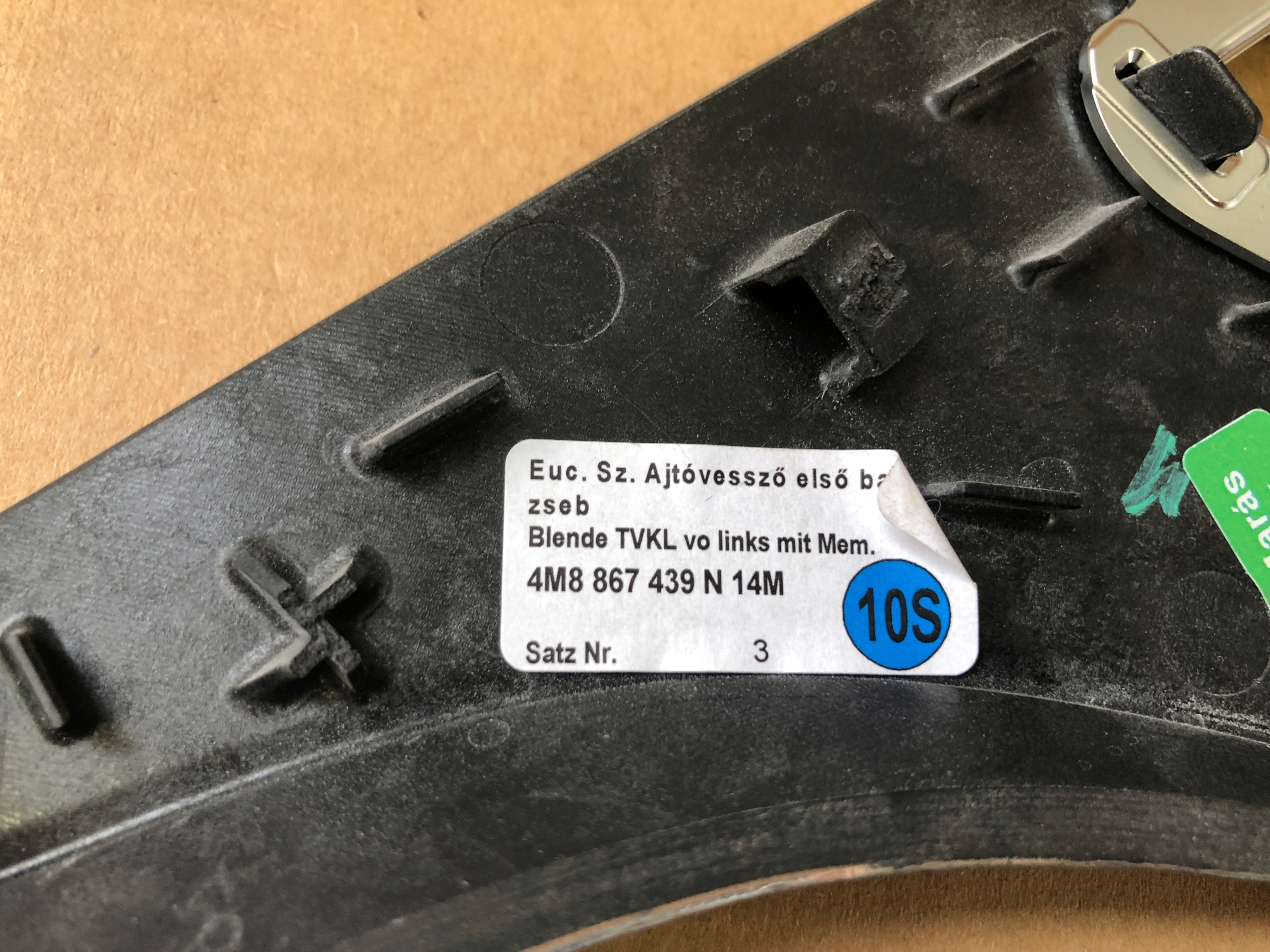 AUDI Q7 Q8 4M DEKOR moulding door left front 4M8867439N