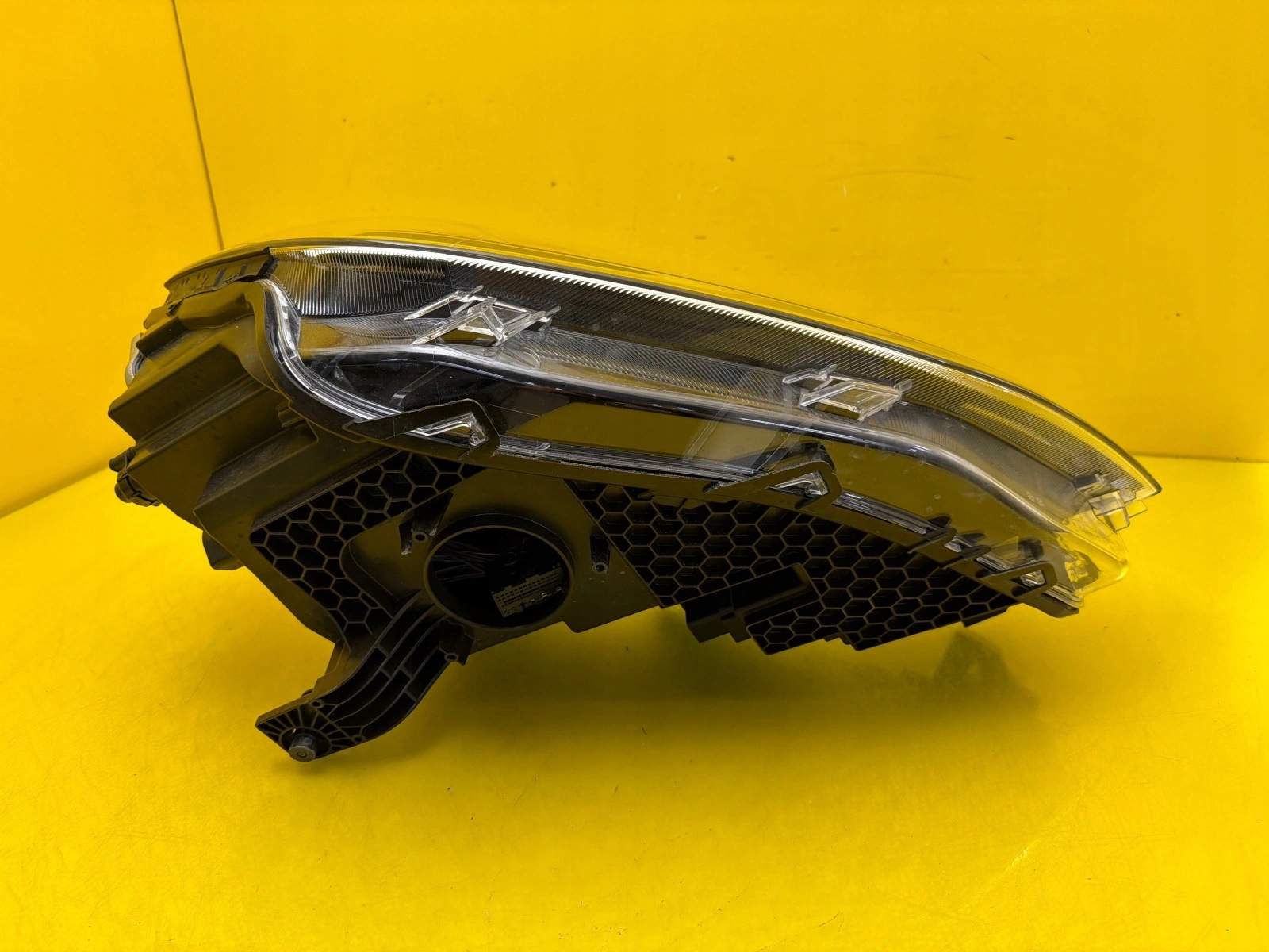 light right front Volkswagen Caddy V 5 20- Full Led 2K8941036AG