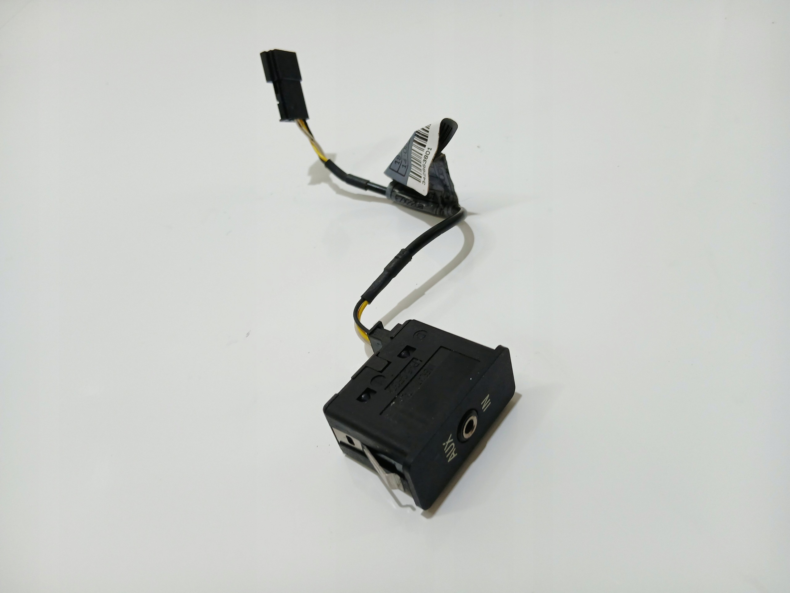 adapter connector AUX BMW X3 E83 LCI OE 6930561