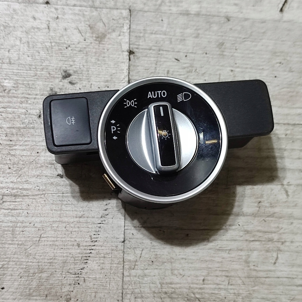 Mercedes-Benz GLK (X204) 2013 light switch