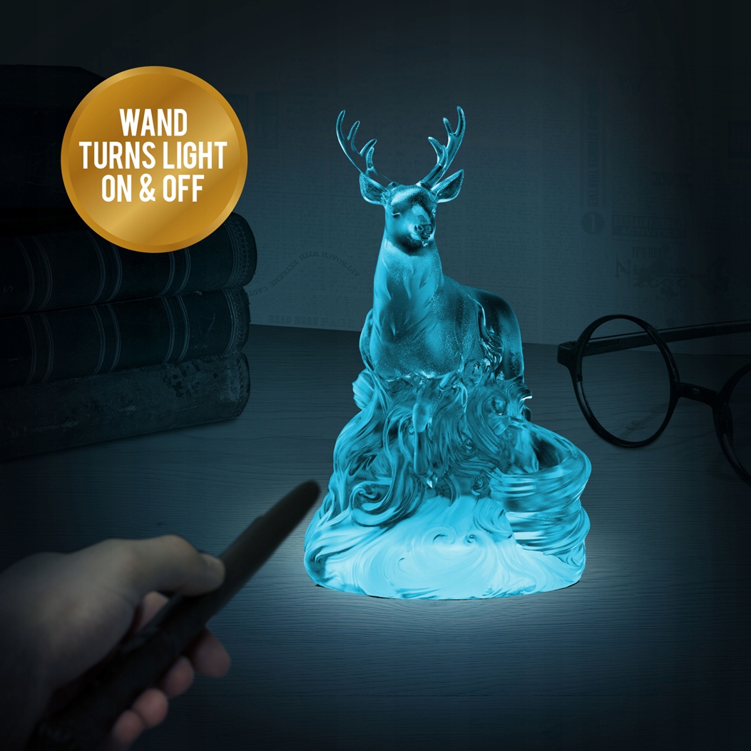 Harry Potter – Lampička Patronus s hůlkou a dálkovým ovládáním