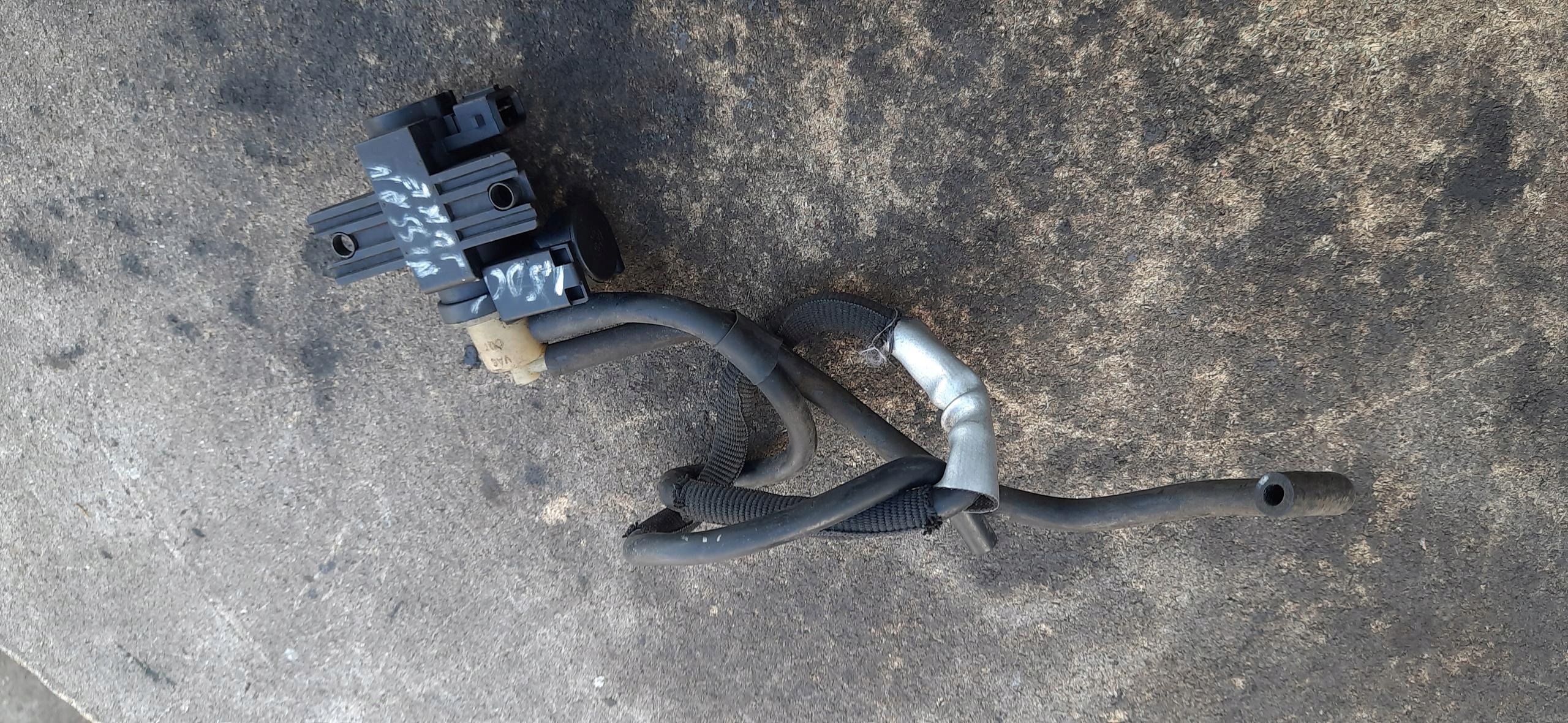 клапан давления renault TRAFIC III 8200790180