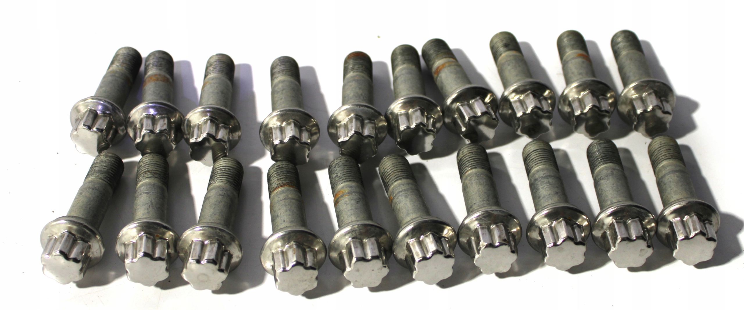 МЕРСЕДЕС G-КЛАСС БОЛТЫ ВИНТ КОЛЕСА ОРИГИНАЛ