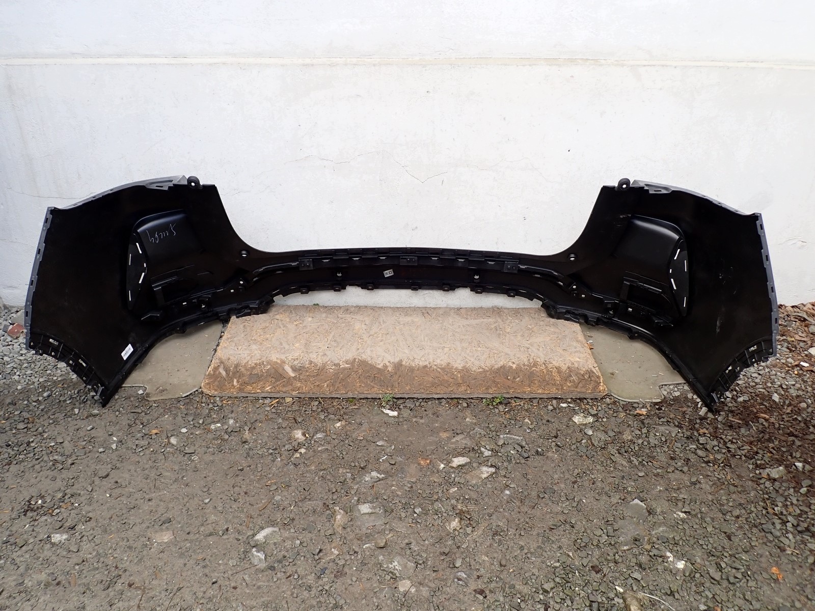 bumper rear part rear SEAL U 2024- SA3HK-2804111