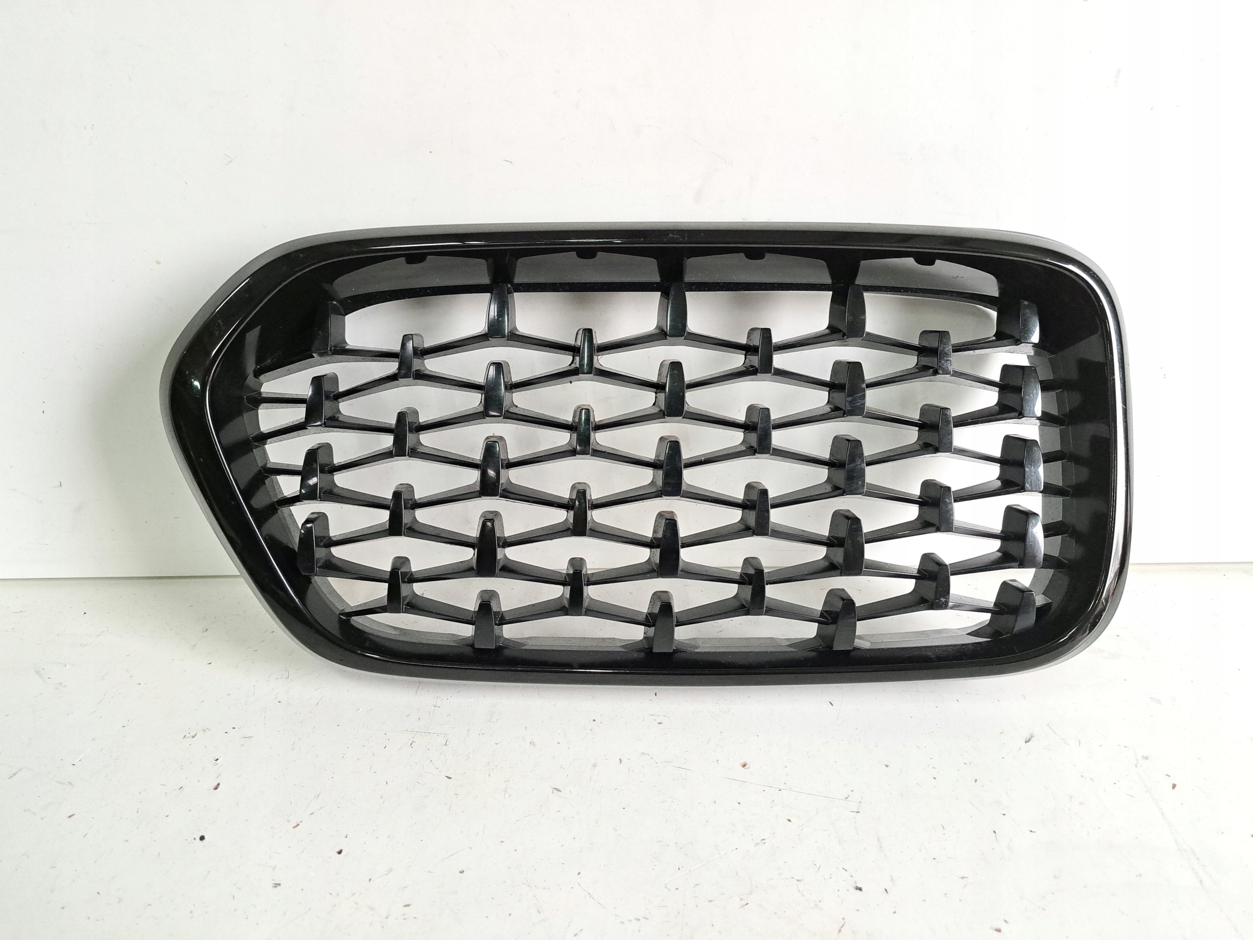 9465857 - BMW X2 F39 решетка для почек левая PERFORMANCE черная