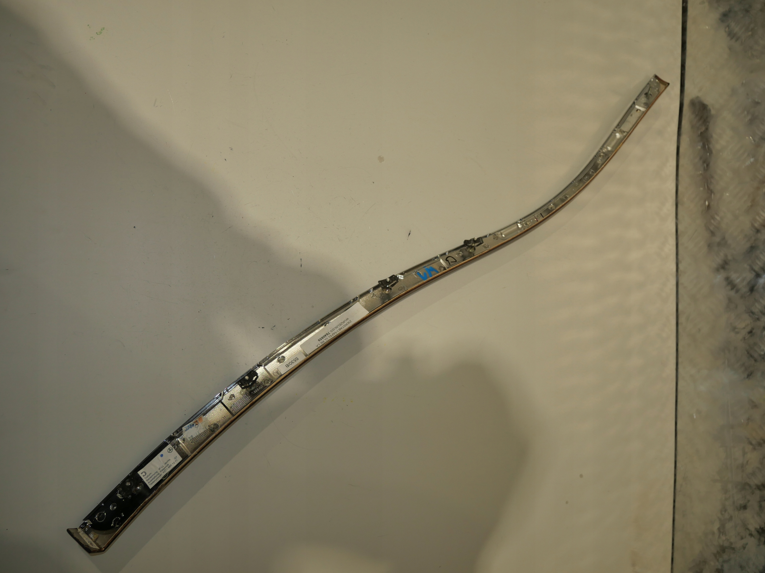 decorative trim consoles MERCEDES W211 A2116801271