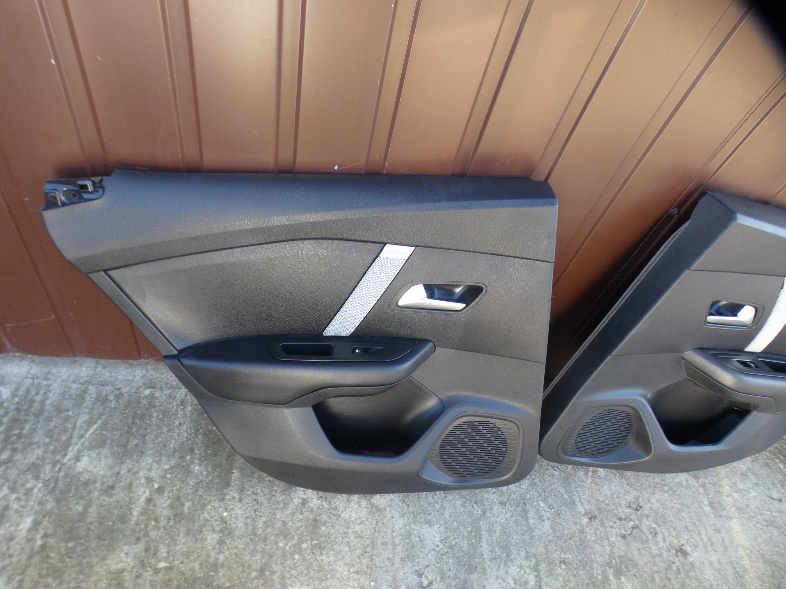 upholstery side for door CITROEN C4 III 2021r KOMPLET