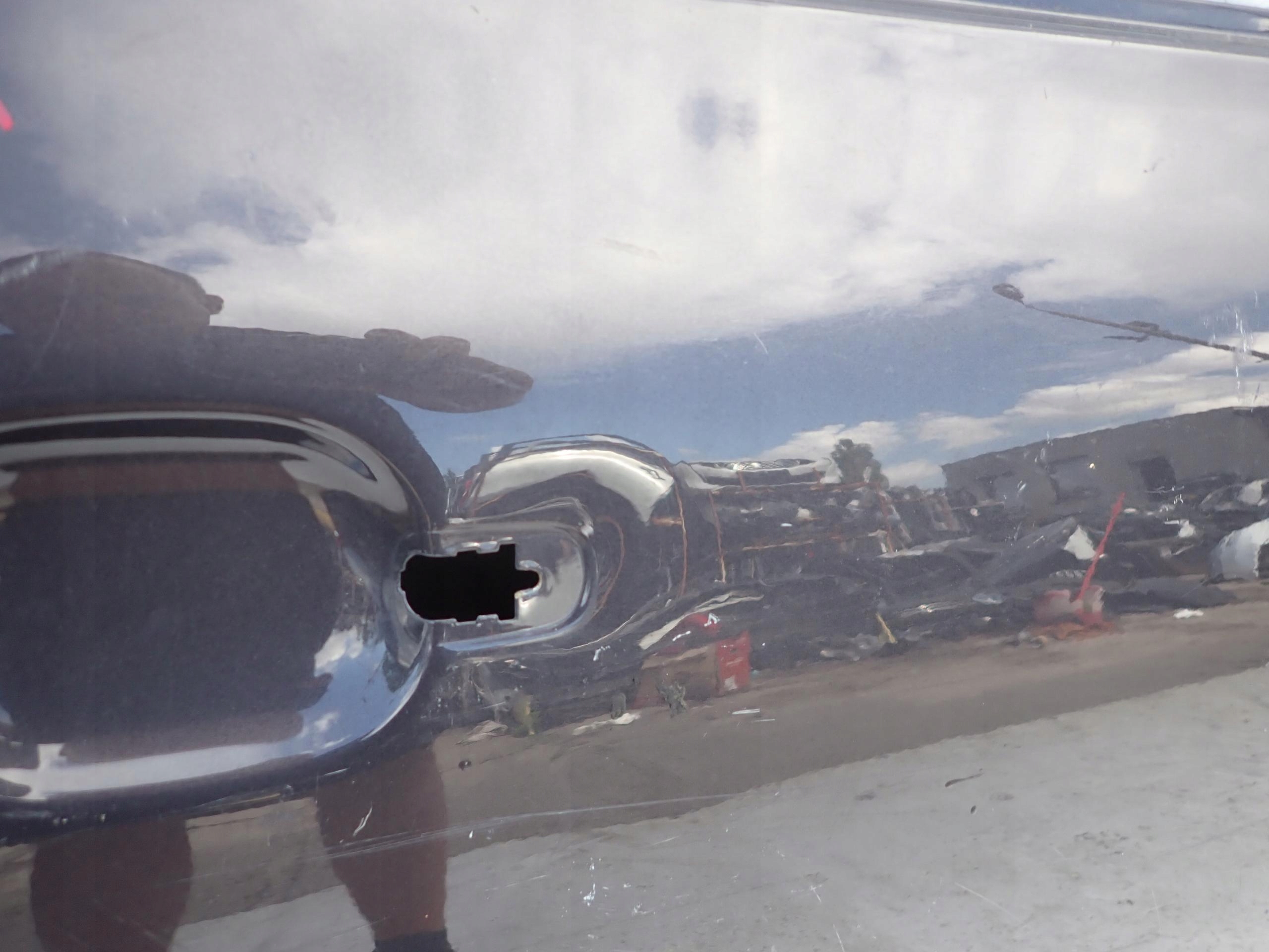 VW TOUAREG and 7L 02- door right front front