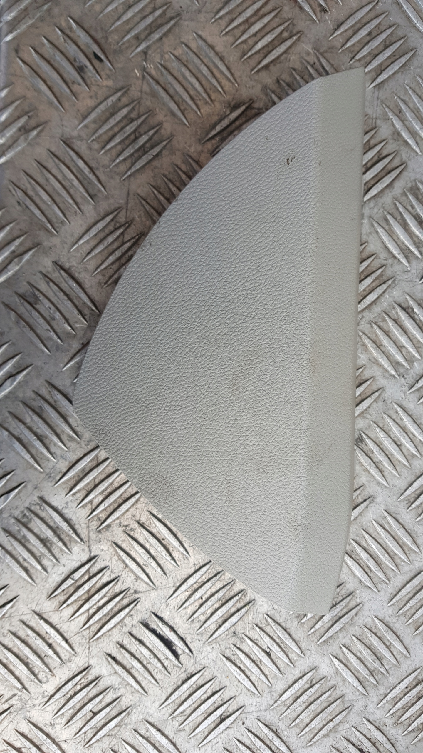 MERCEDES W204 cover KOKPITU right spoiler 2047231208