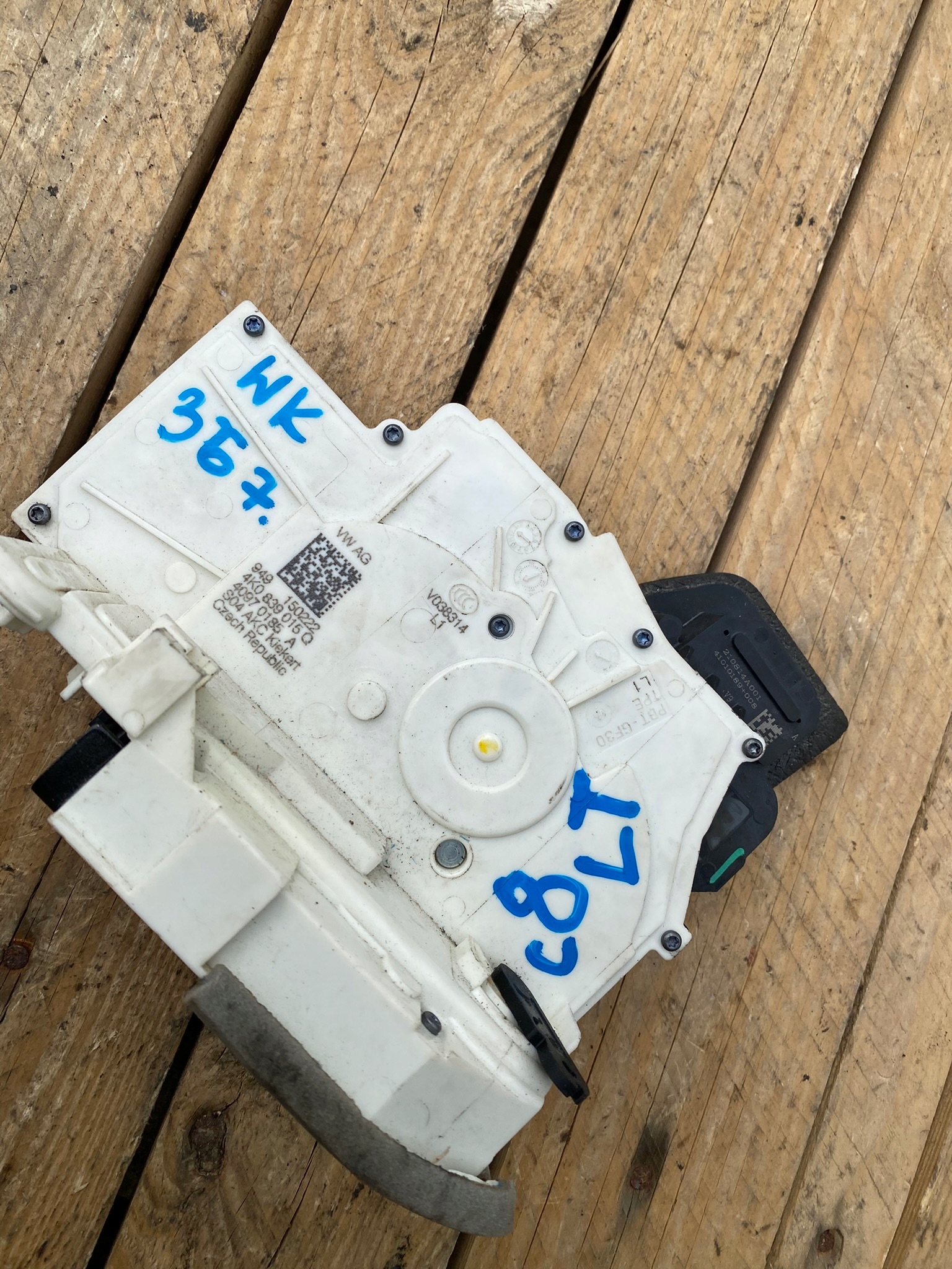 lock door left rear part rear left AUDI A6 C8 4K0839015Q