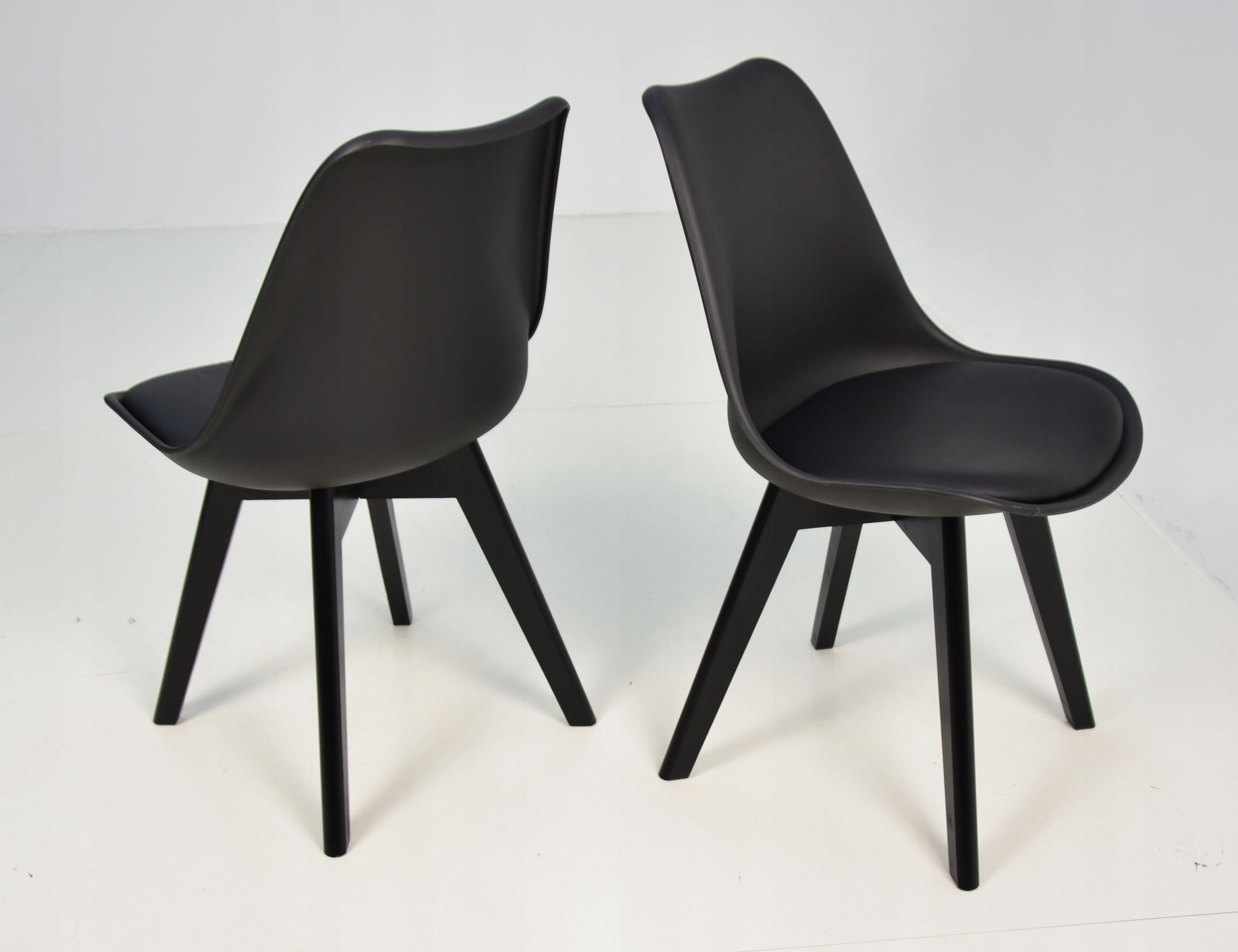 Stół okrągły rozkładany 100 cm 6 krzeseł KOLORY Kolor korpusu krzesła czarny