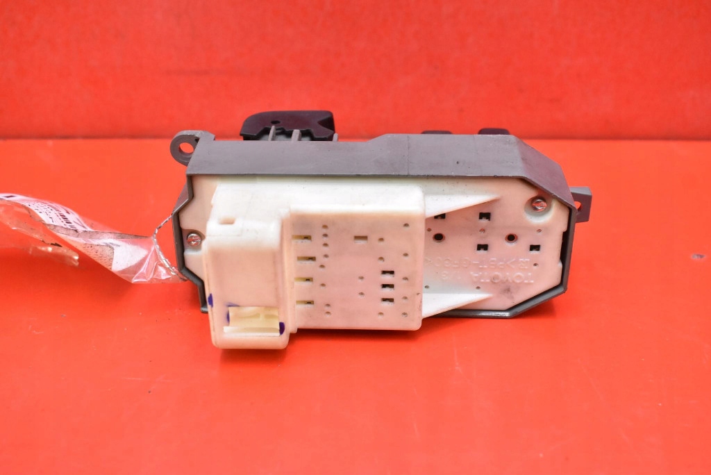 control panel of the window EU 192832 TOYOTA COROLLA E140 06-10