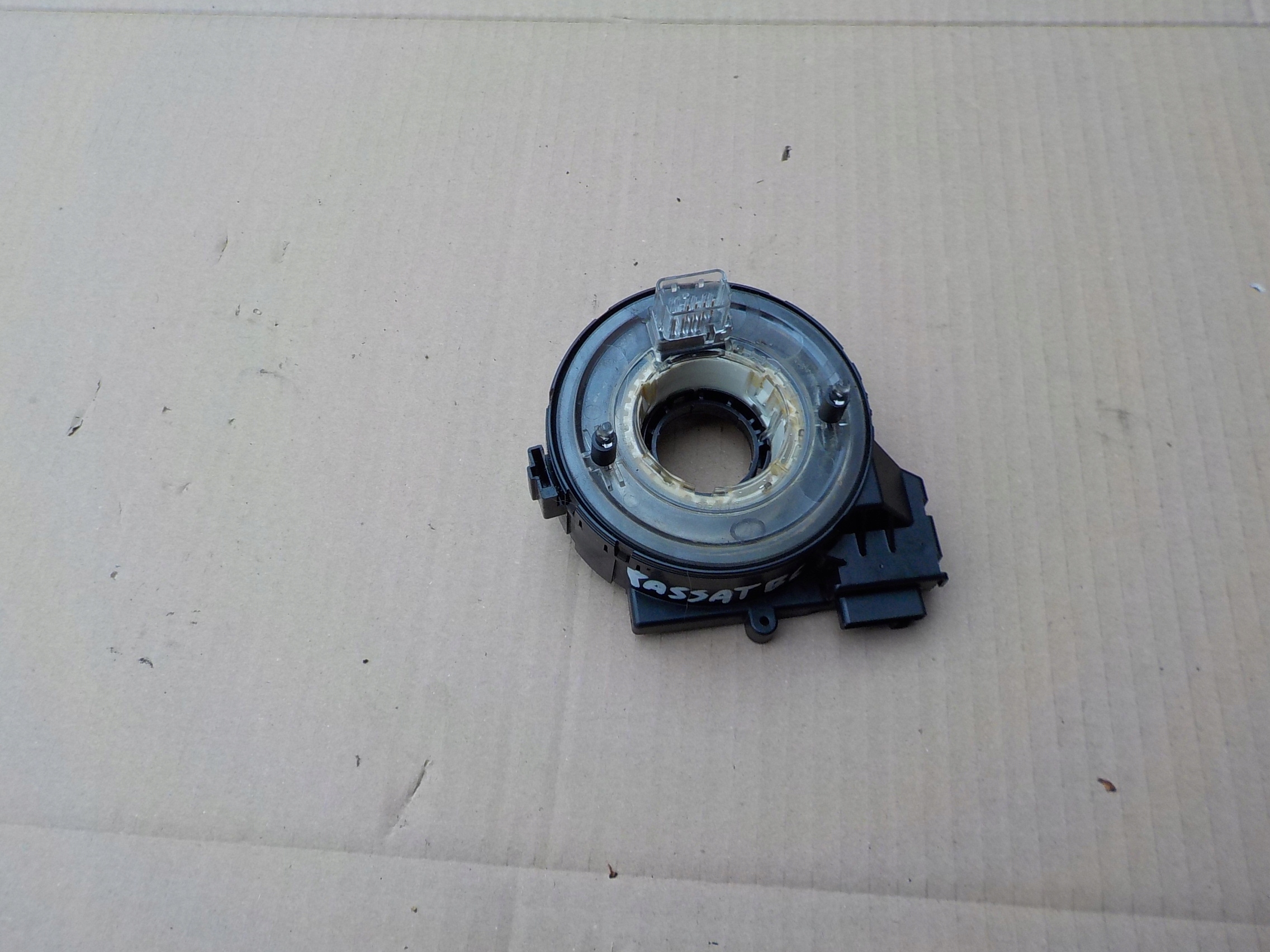 ring below steering wheel, vw passat b6 3C0959653
