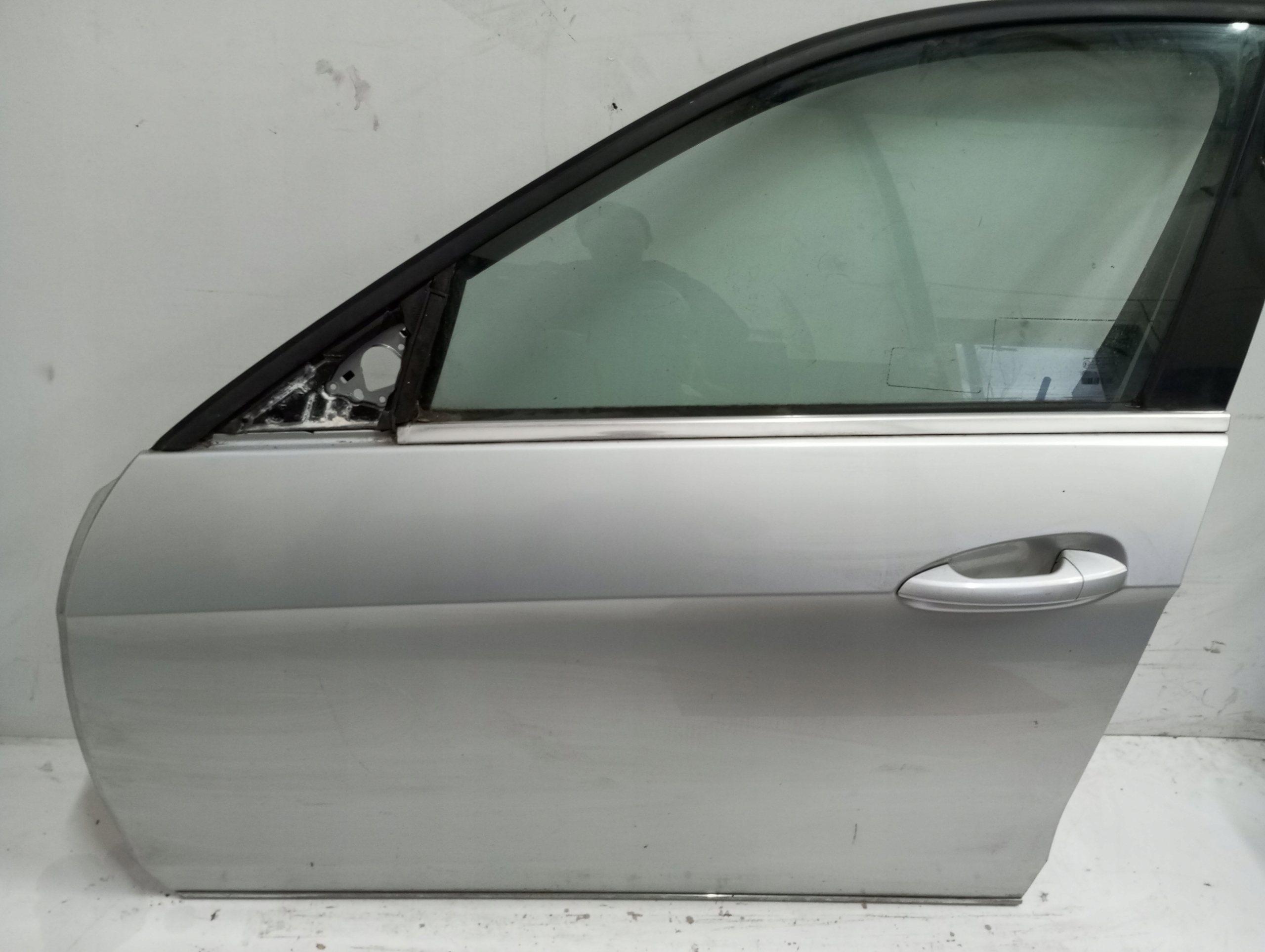 door left front MERCEDES E KLASA 212 ANGLIK sedan