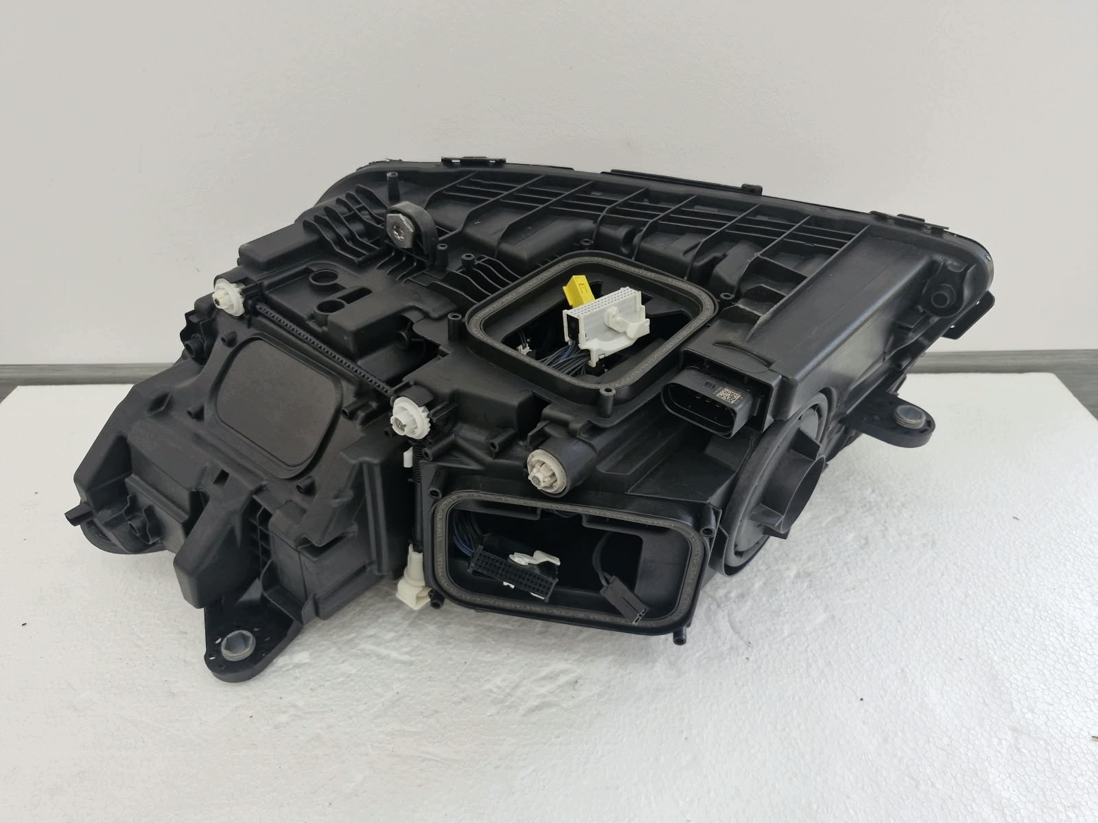 light right Mercedes GT AMG W290 Multibeam LED