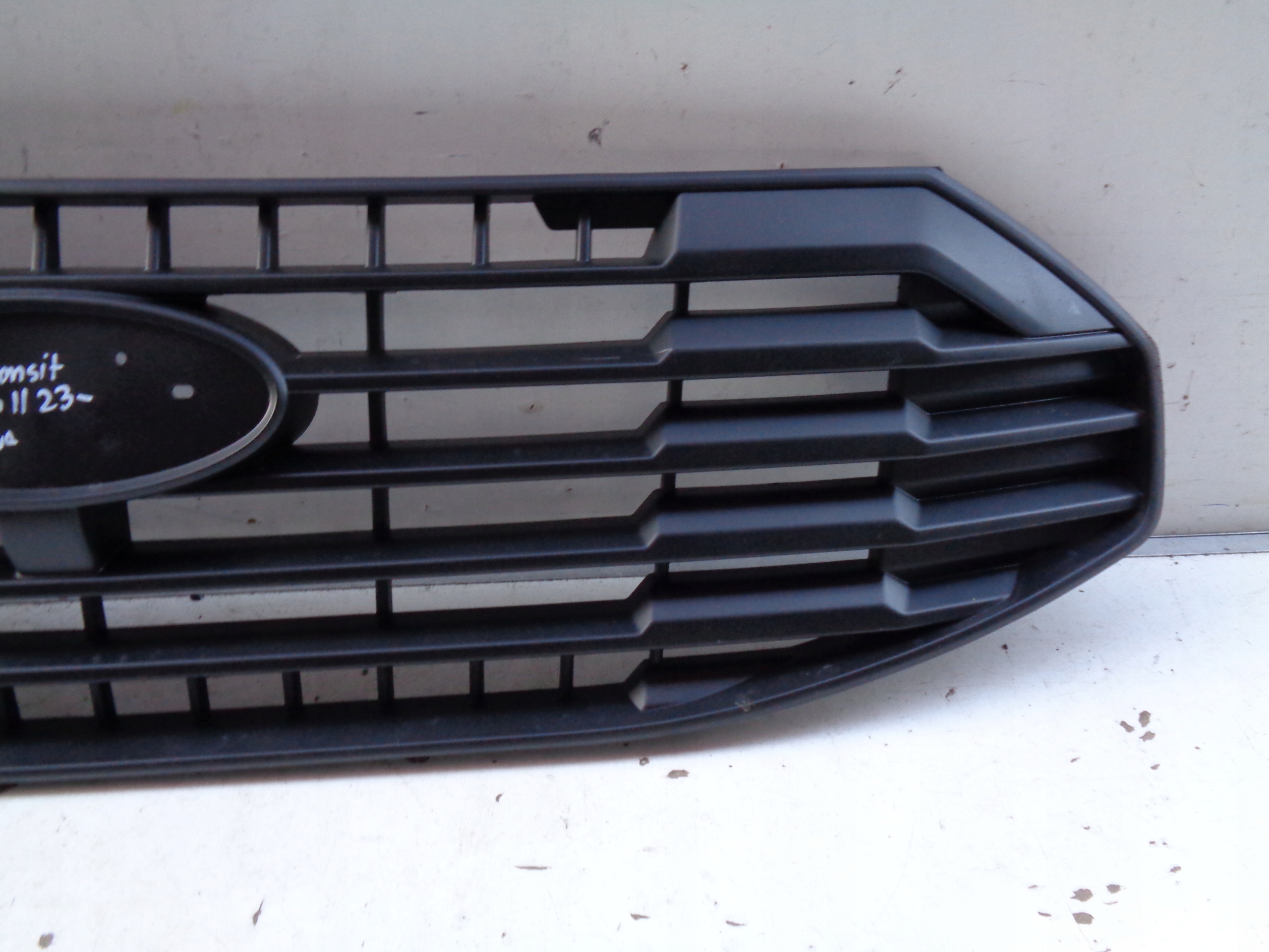 Neuf Grille FORD TRANSIT CUSTOM II 23