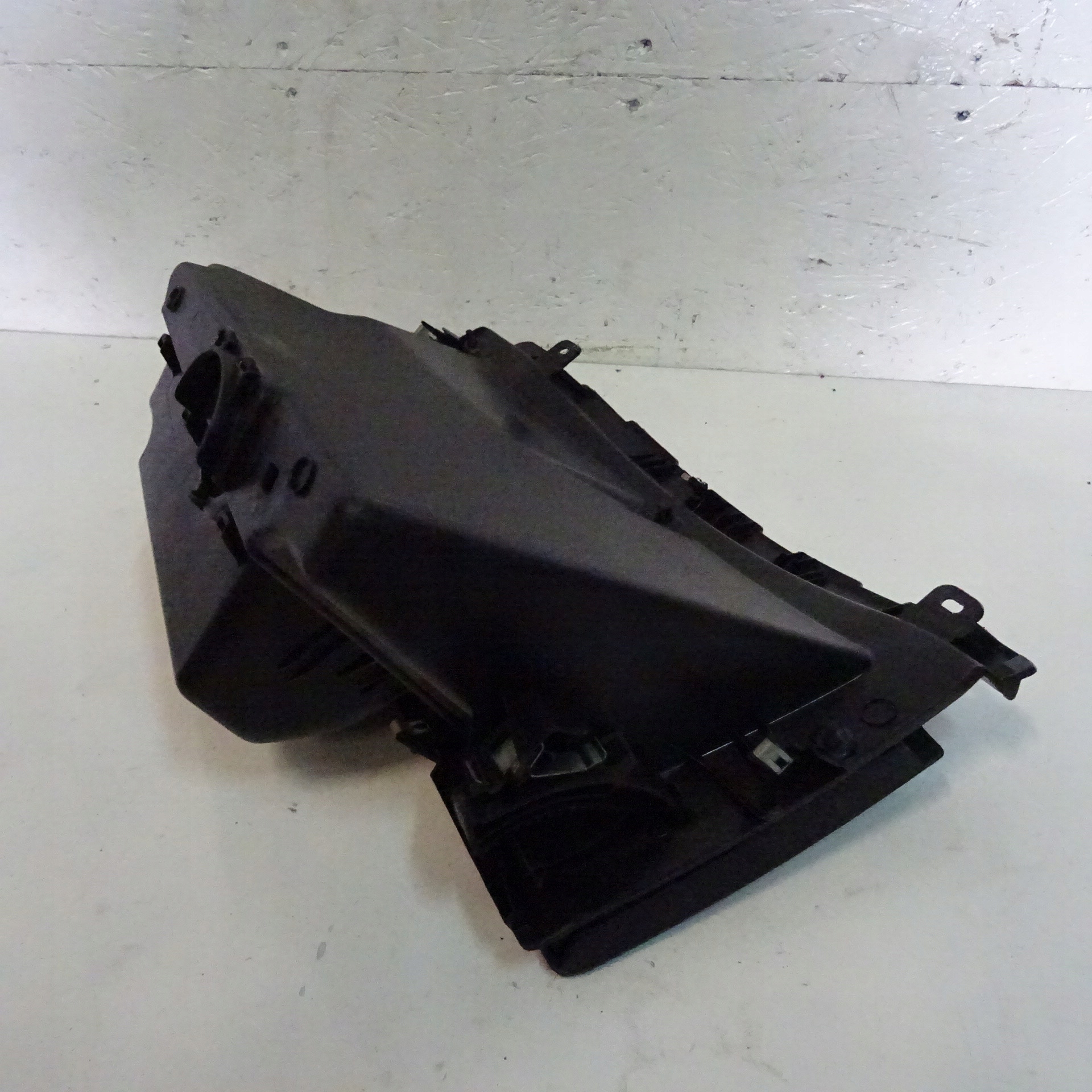 PEUGEOT PARTNER passenger compartment 9680927277