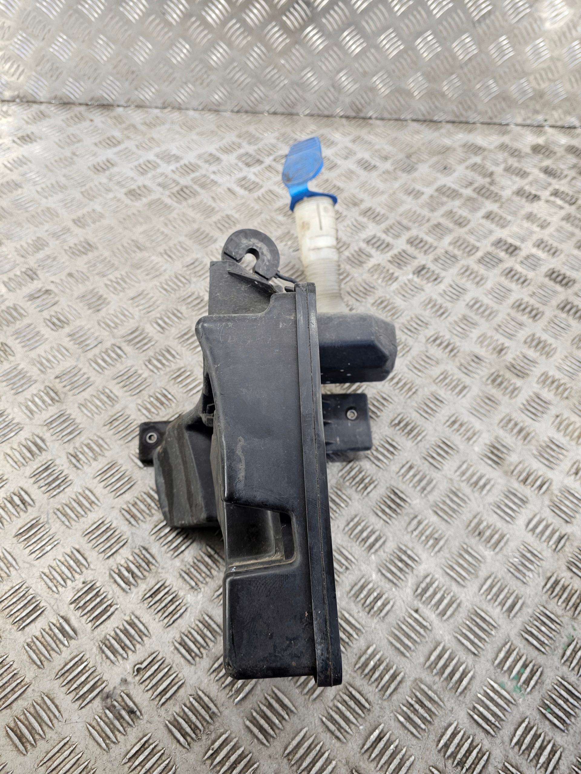 washer fluid tank VW POLO V FABIA III 2018R
