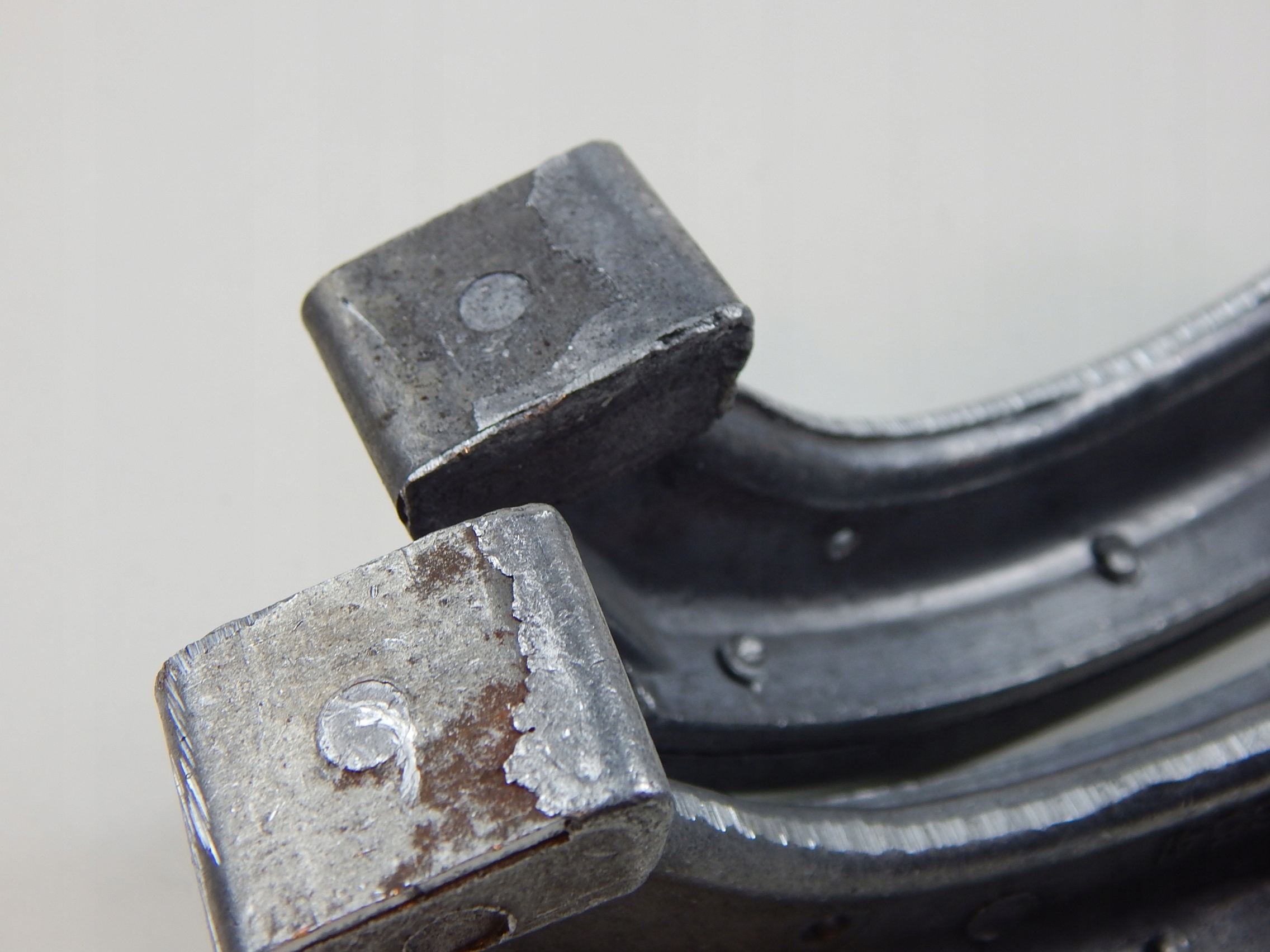 SZCZĘKI HAMULCOWE DNIEPR K-750 MT-12 Producent KMZ