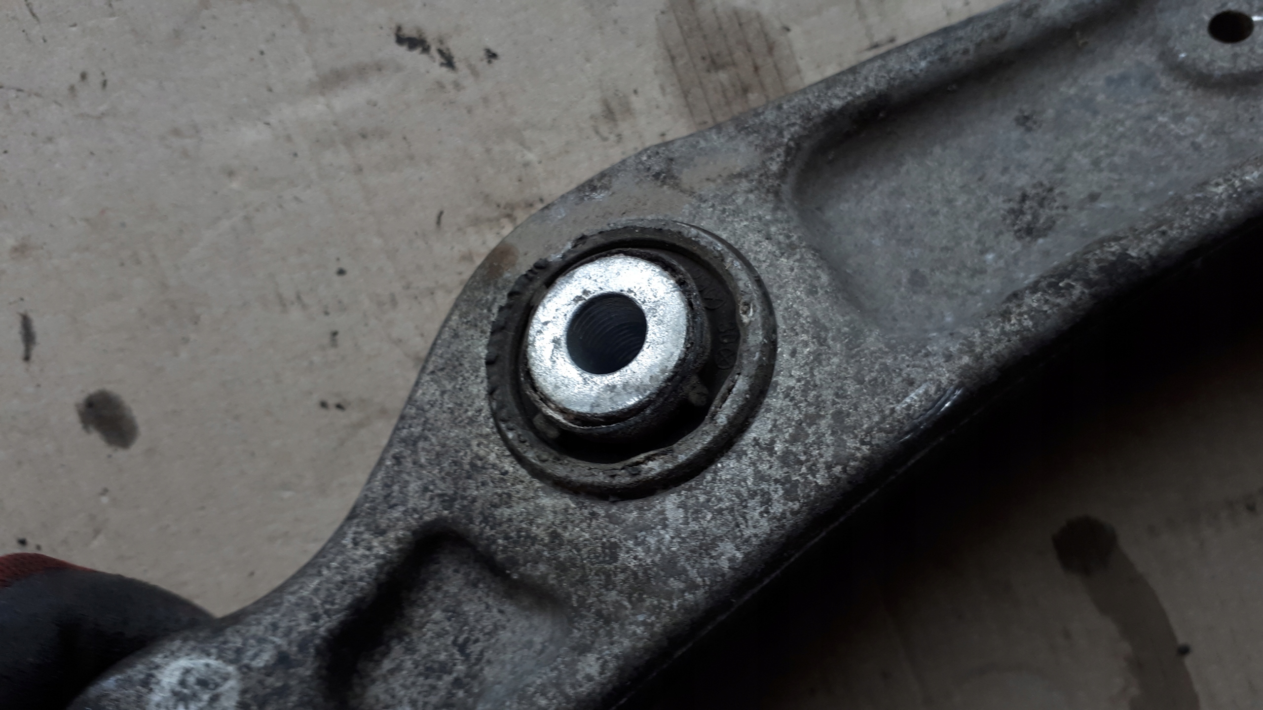 A4 B9 8W arm left front 8W0407155A A5 8W