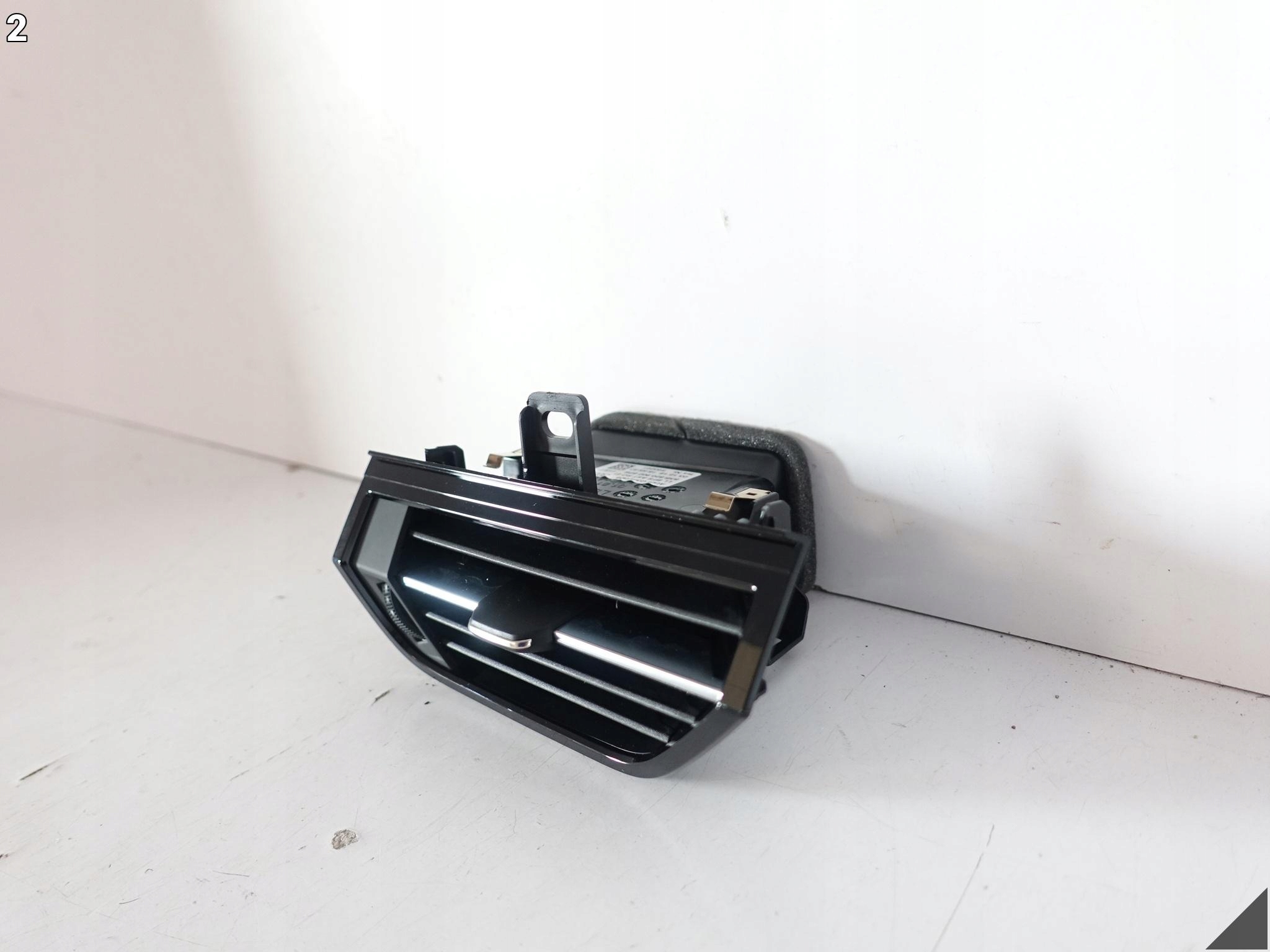 AUDI Q3 83A 83B F3 18-25 grid air conditioning devices dashboard instrument panel right EU 6PS