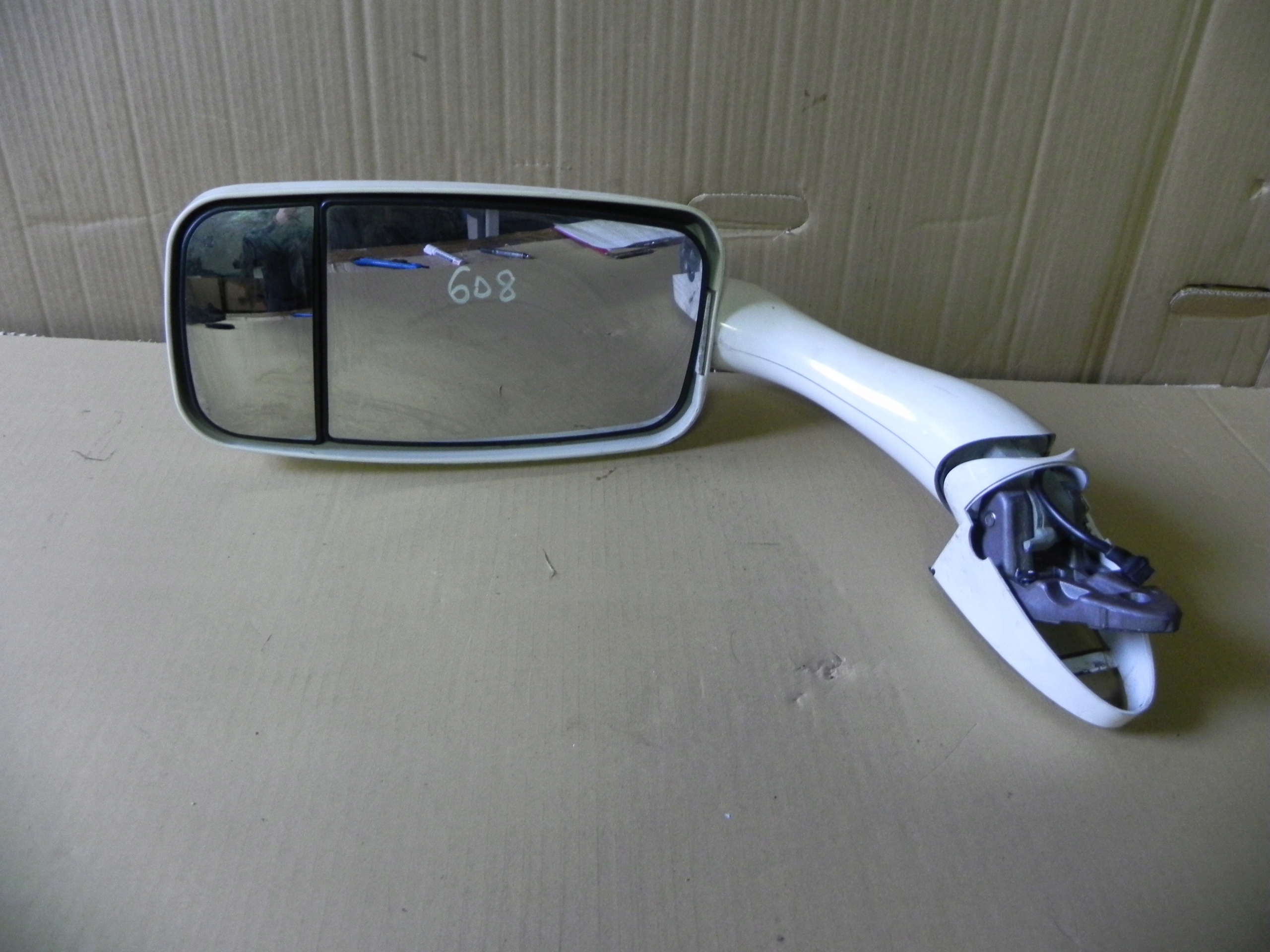 608 609 LUSTERKO CAMPER MERCEDES RAPIDO M906