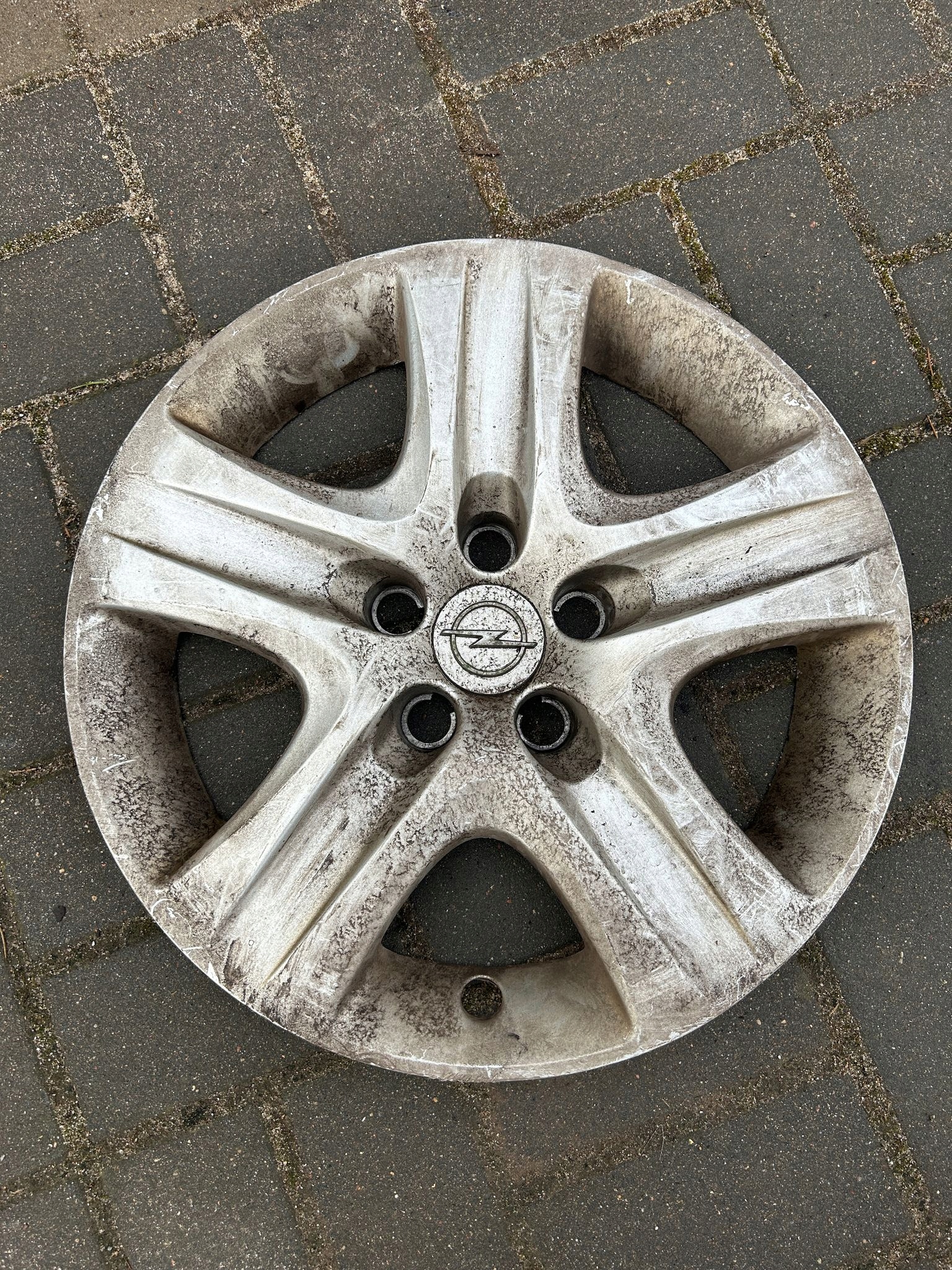 KOŁPAK OPEL OE 13240543 16