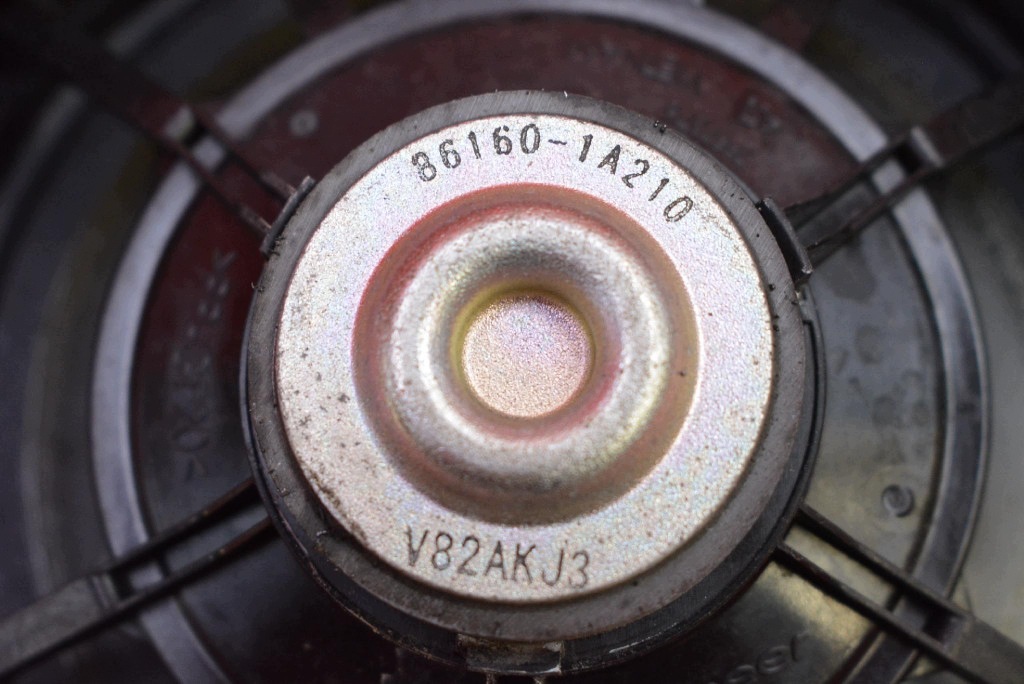 speaker right rear part 86160-1A210 TOYOTA COROLLA E21 18-25