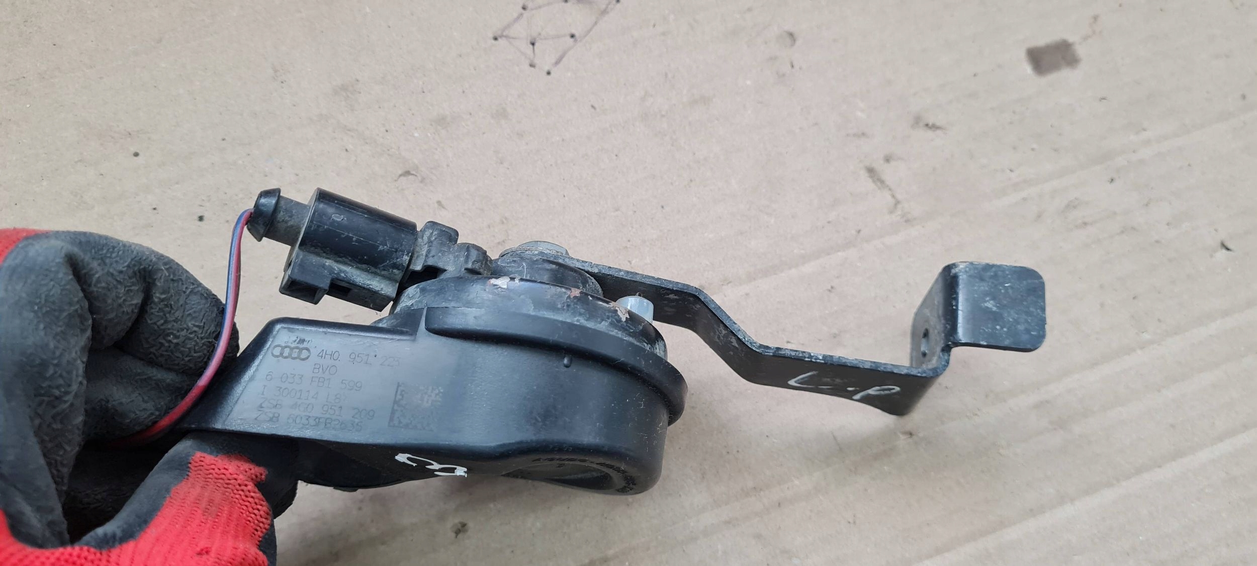 A6 C7 4G S6 KLAKSON SYGNAL connecting spoiler left front 4H0951223 A7 4G S7