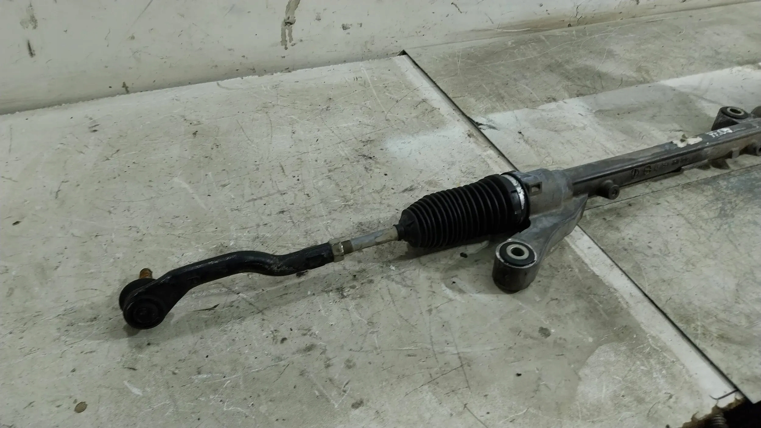 drag rod servo steering control A0008388E FORD FIESTA MK7 MAZDA 2