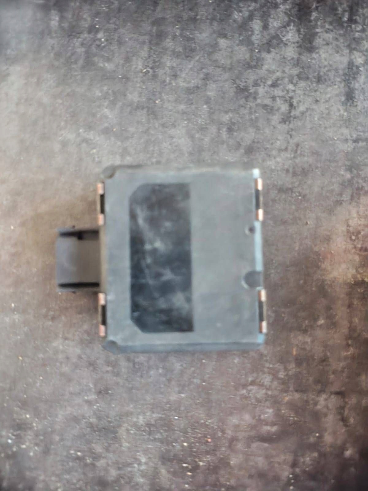 датчик скорости перед LAND ROVER Range Evoque K8D29G768AJ