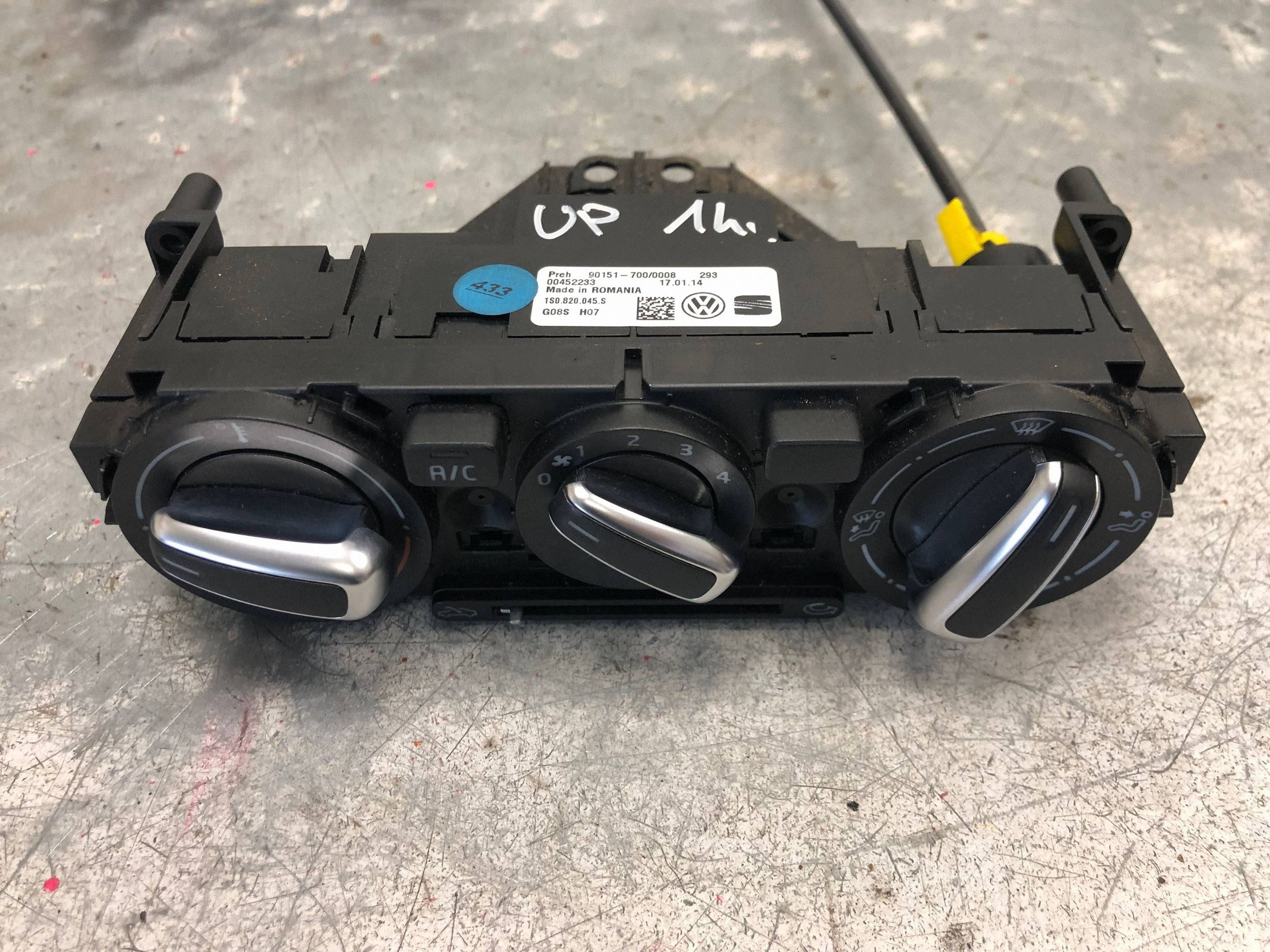 PANEL klimaanlage VW UP 1S0820045S