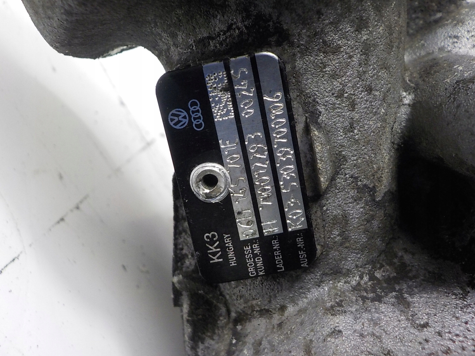 AUDI A4 B7 2.0 TFSI turbo TURBINA 06D145701E
