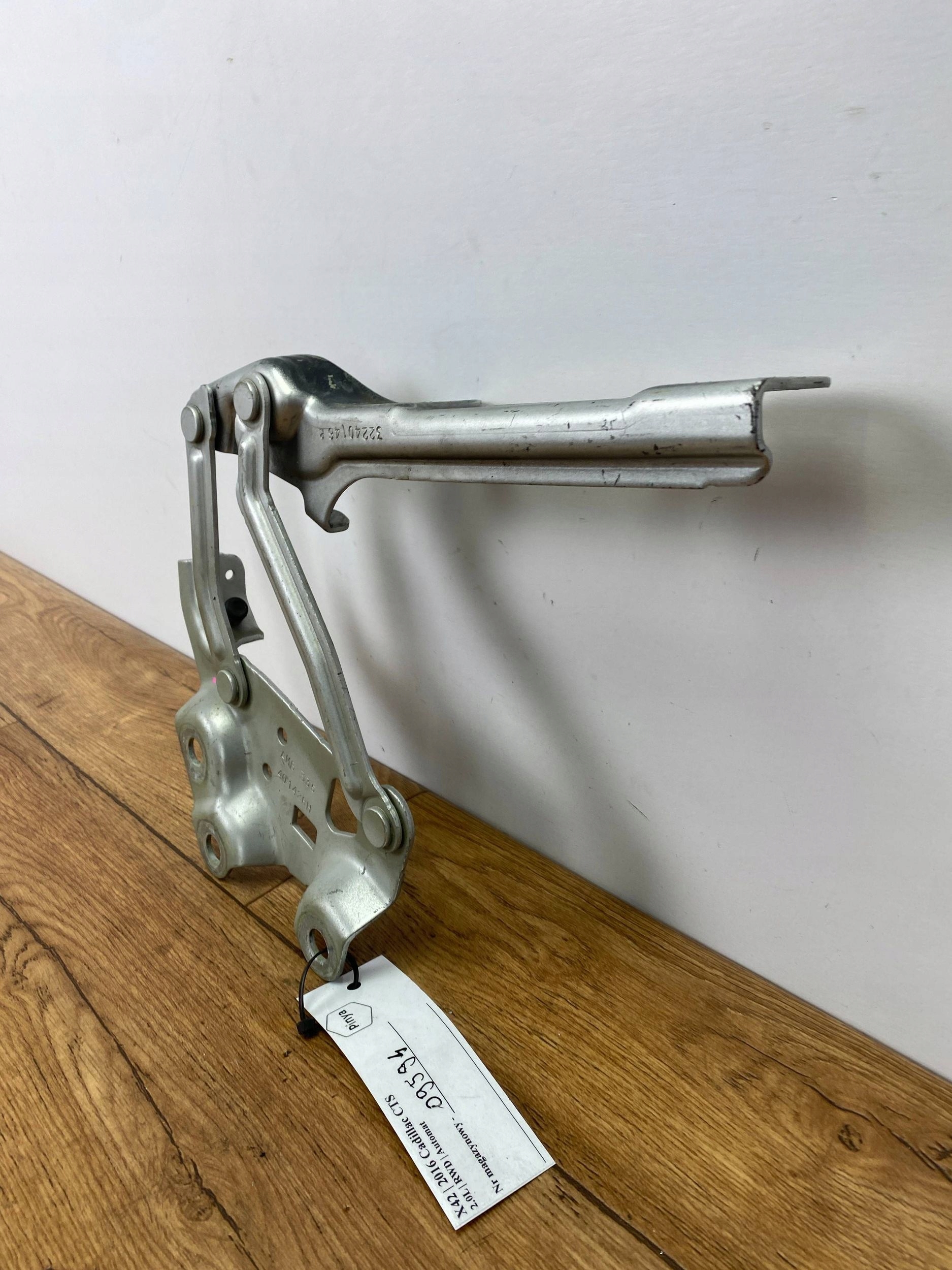 bonnet hinges right Cadillac CTS III 2014+