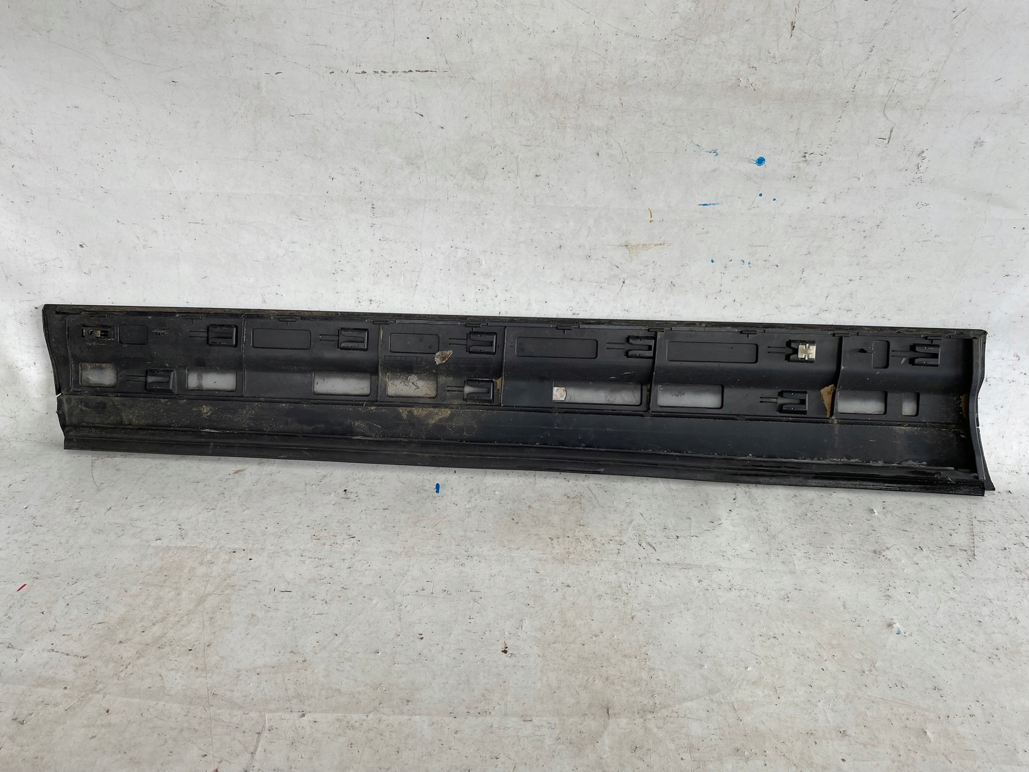 PORSCHE CAYENNE II 7P5 10- moulding door right front 7P5837788