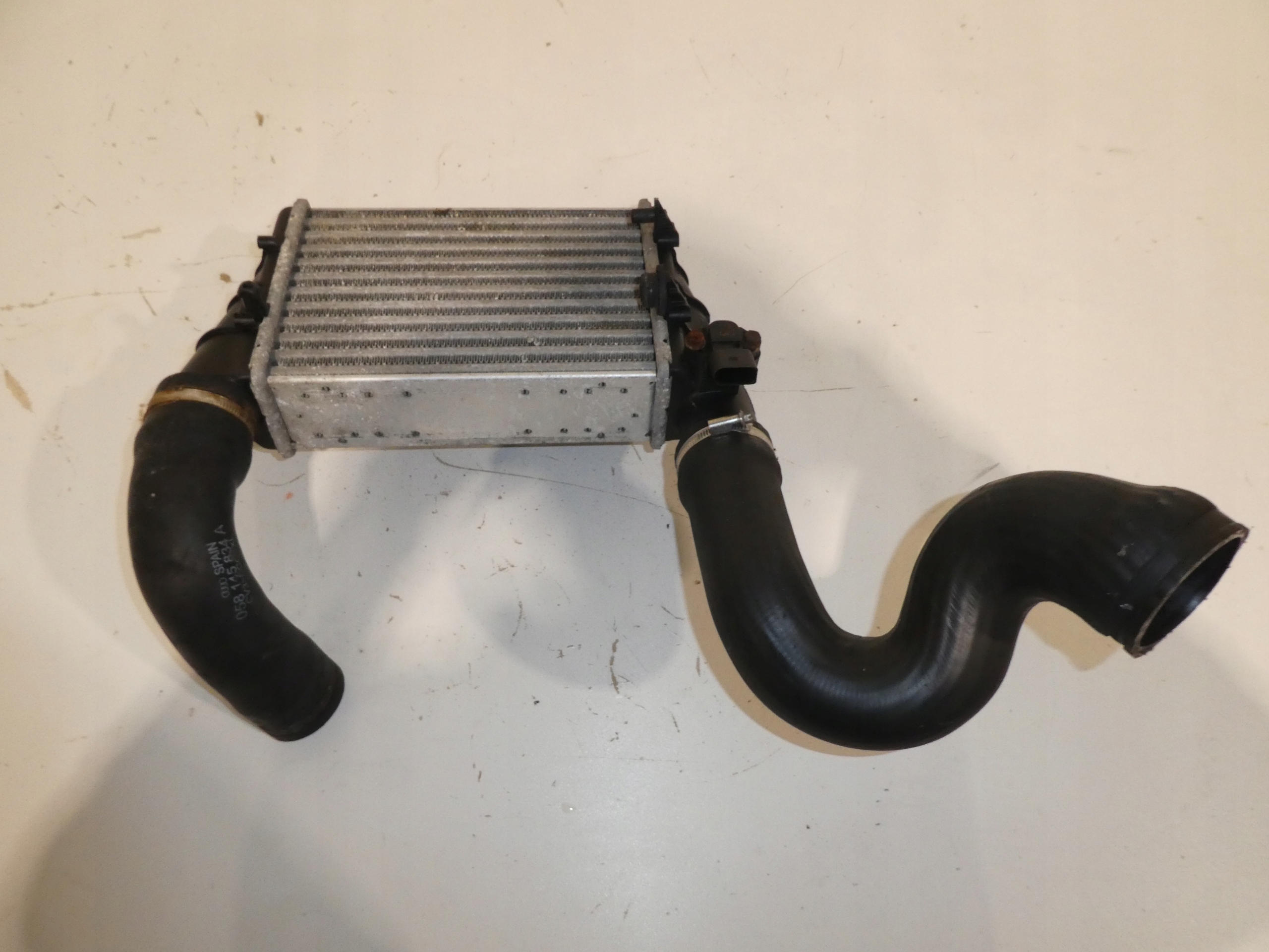 INTERCOOLER 058145805B AUDI A4 B5 VW PASSAT