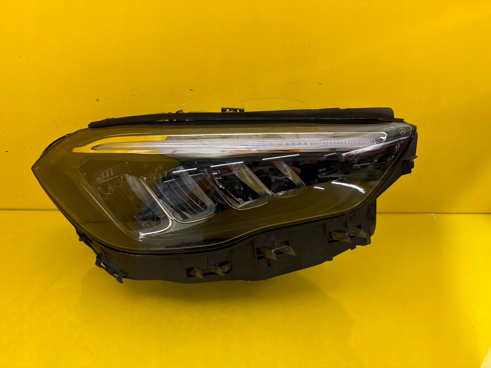 light right front Mercedes GLA H247 W247 Lift Full Led A2479063604