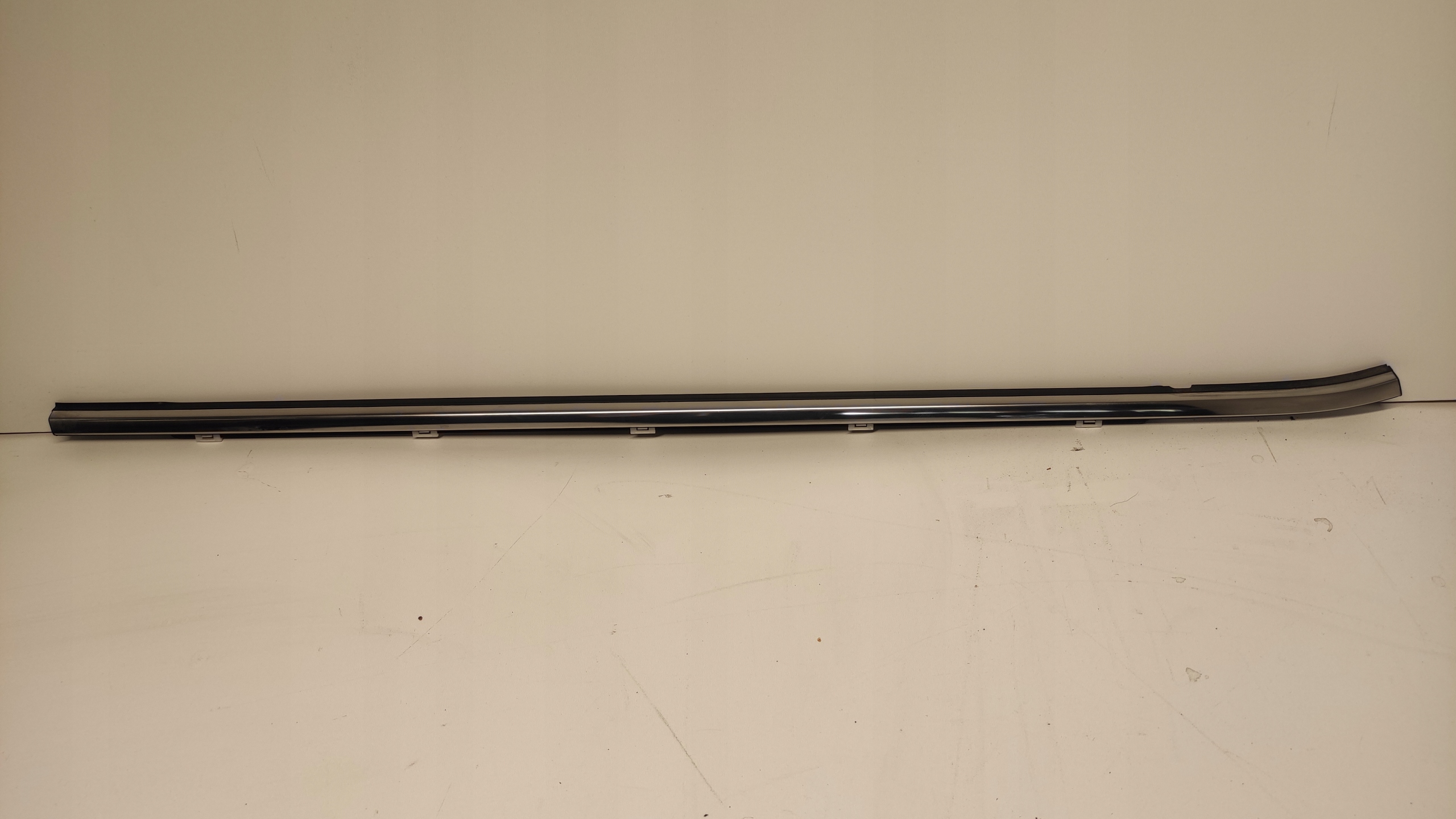 KIA SPORTAGE IV moulding dust PARAPET CHROM right front door