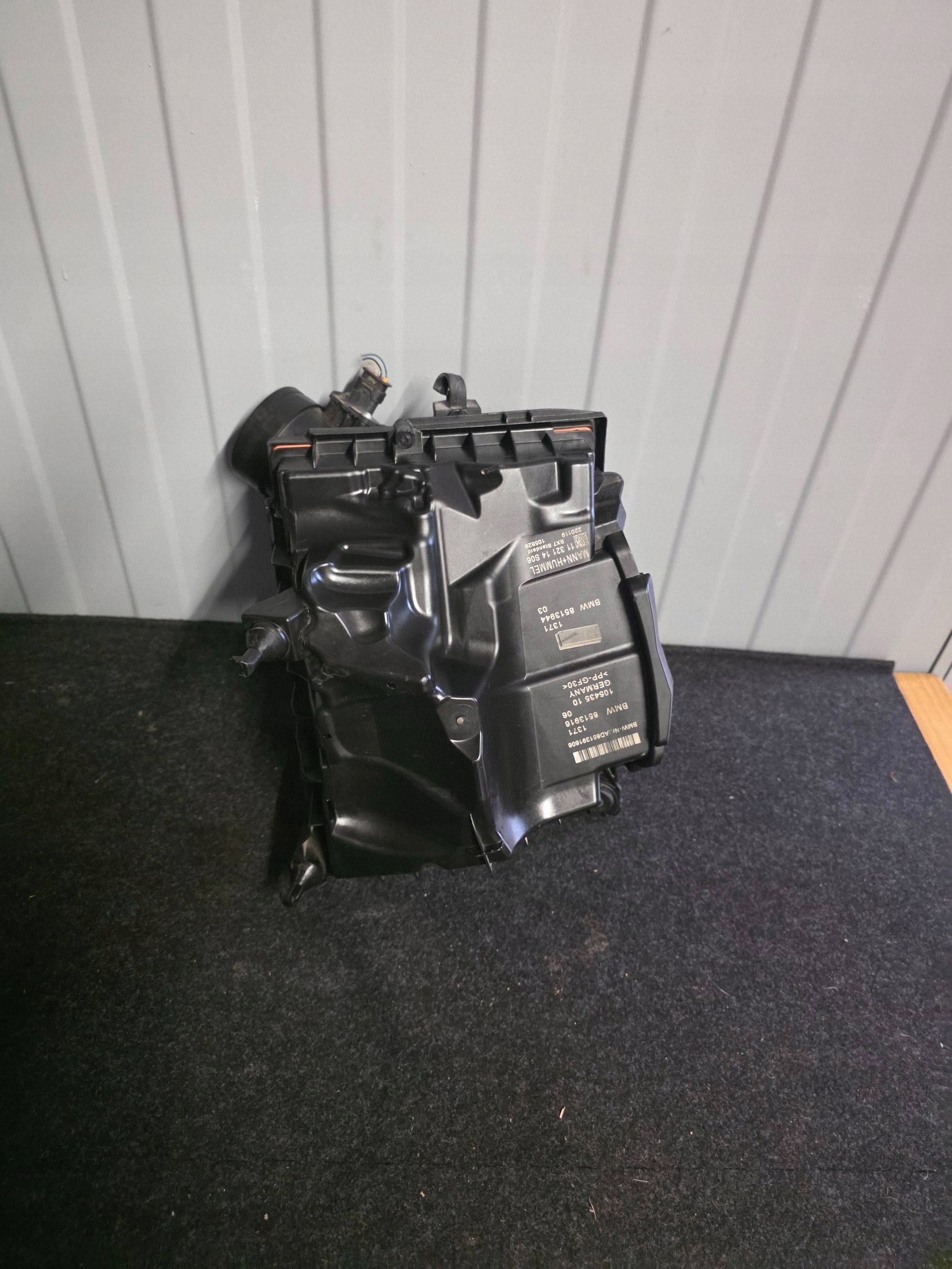 BMW 1 F40 Gehäuse filter luft 10543510 8513916