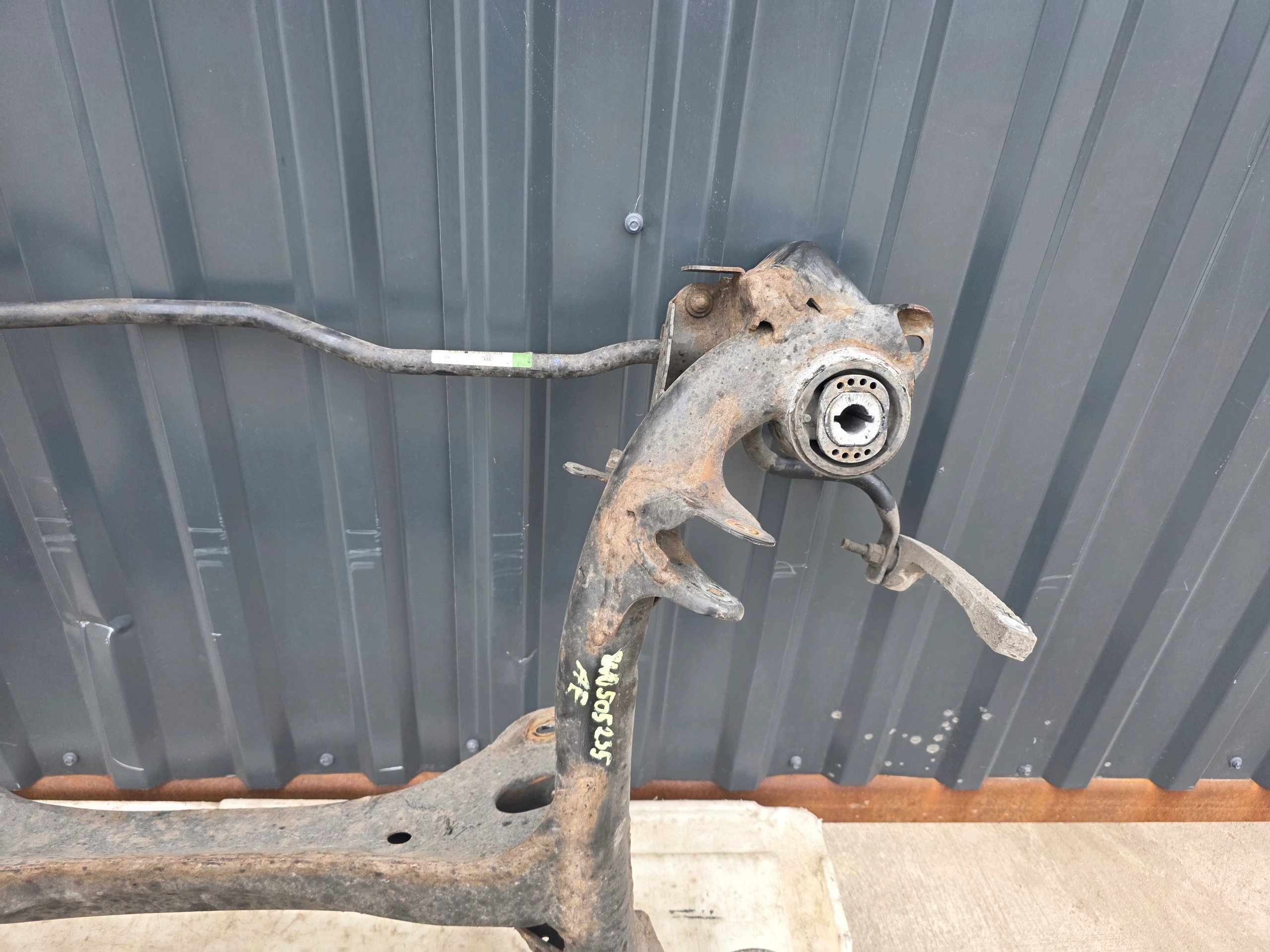 axle beam subframe rear part AUDI A4 B9 A5 8W 8W0505235AE original PROSTE !!!