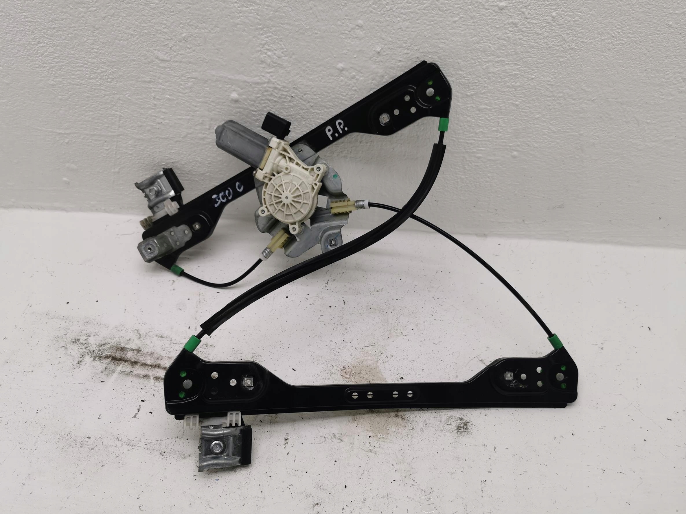 window regulator right front CHRYSLER 300C 04-10 EU