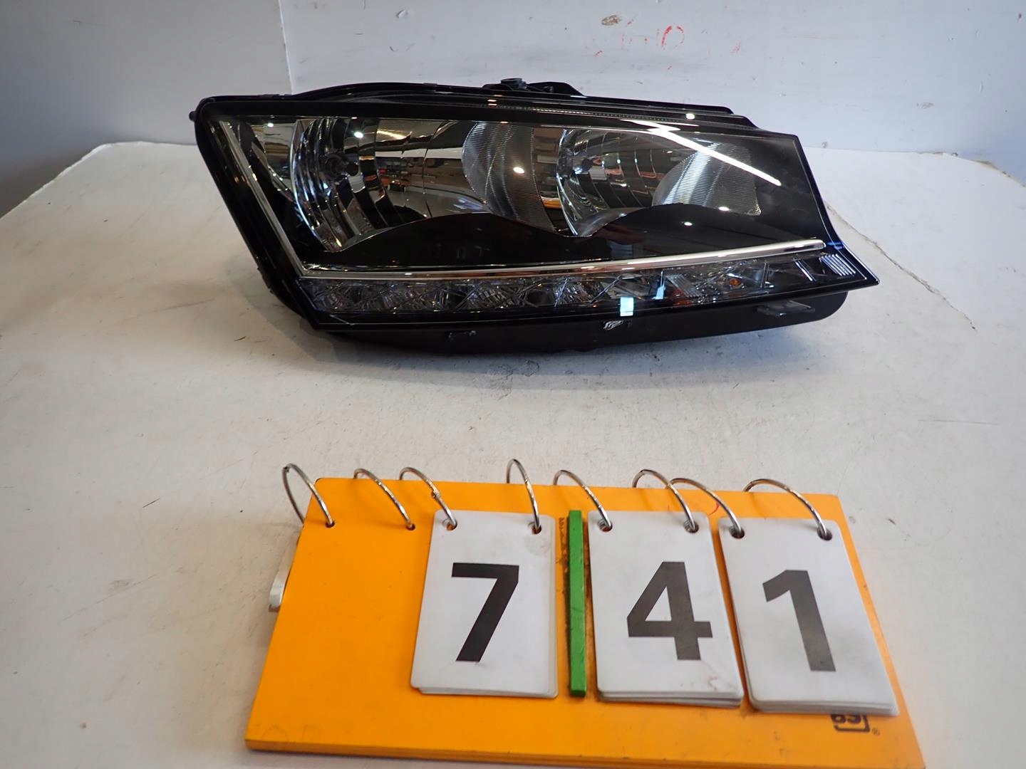 light front front right SKODA FABIA III LIFT 2017- 6V1941016D