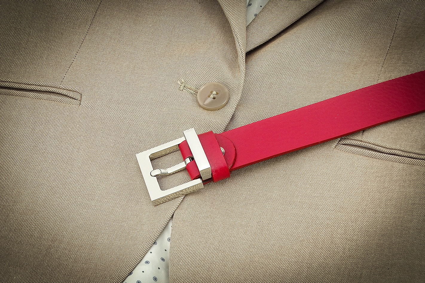 Długi Czerwony Pasek Damski Skóra Naturalna Gracio Rodzaj klamry klasyczna